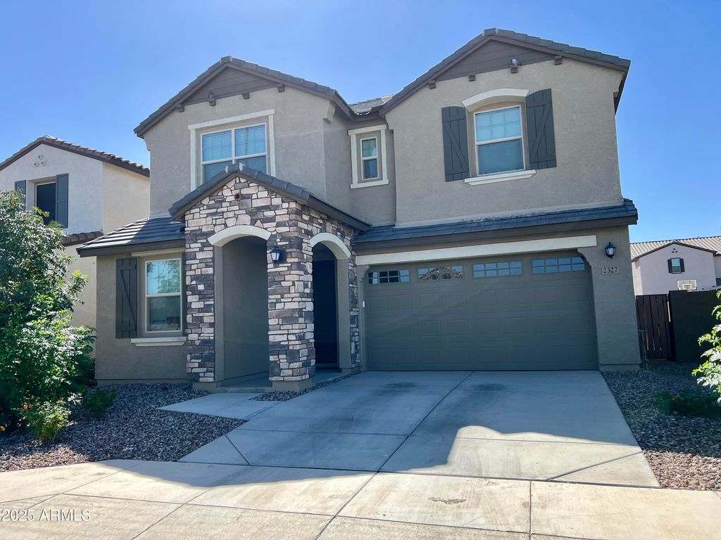 Photo of 2327 E Ridgewood Lane, Gilbert, AZ 85298 (MLS # 6929474)