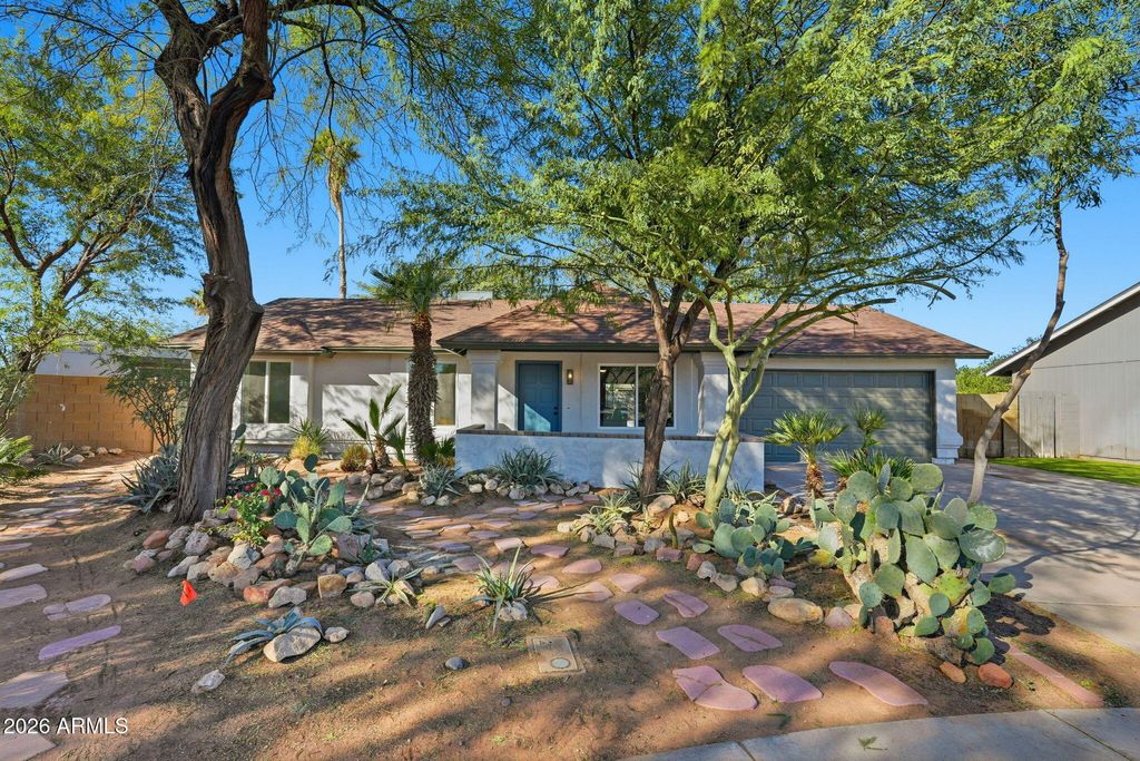 Photo of 624 N Dustin Lane, Chandler, AZ 85226 (MLS # 6977091)