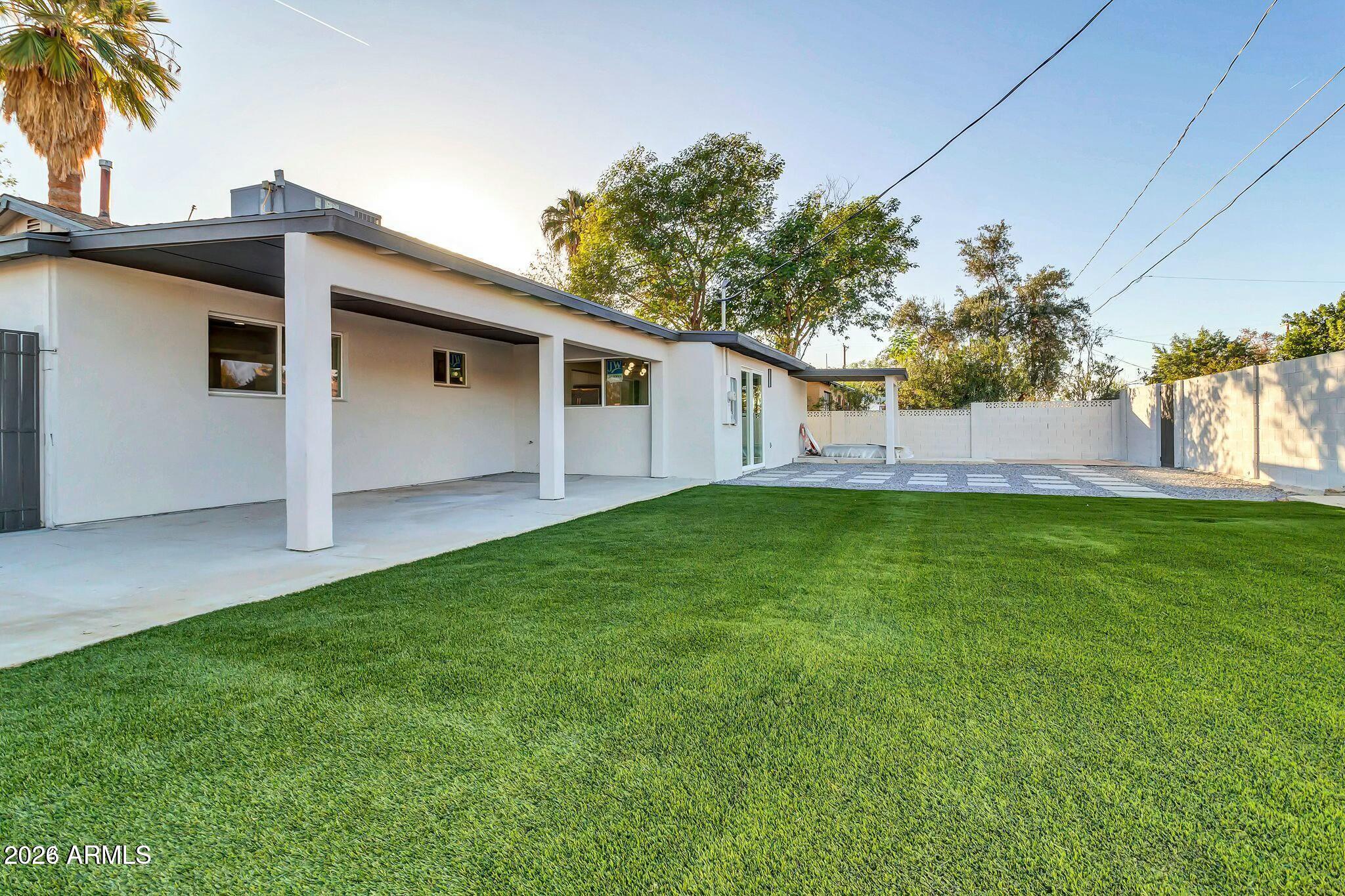 Search Homes 2 7538 E GARFIELD Street