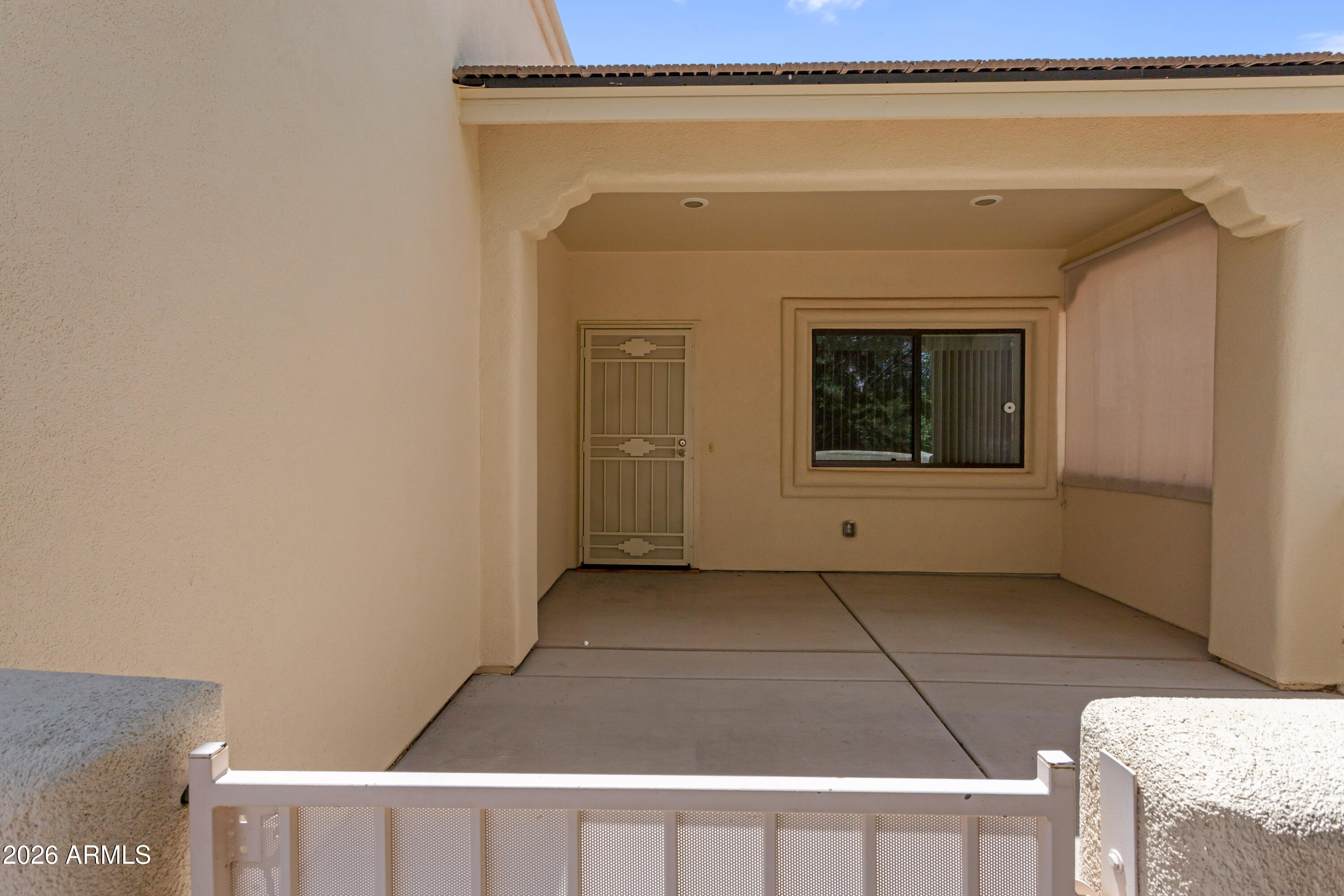 516 S Sky Ranch Road