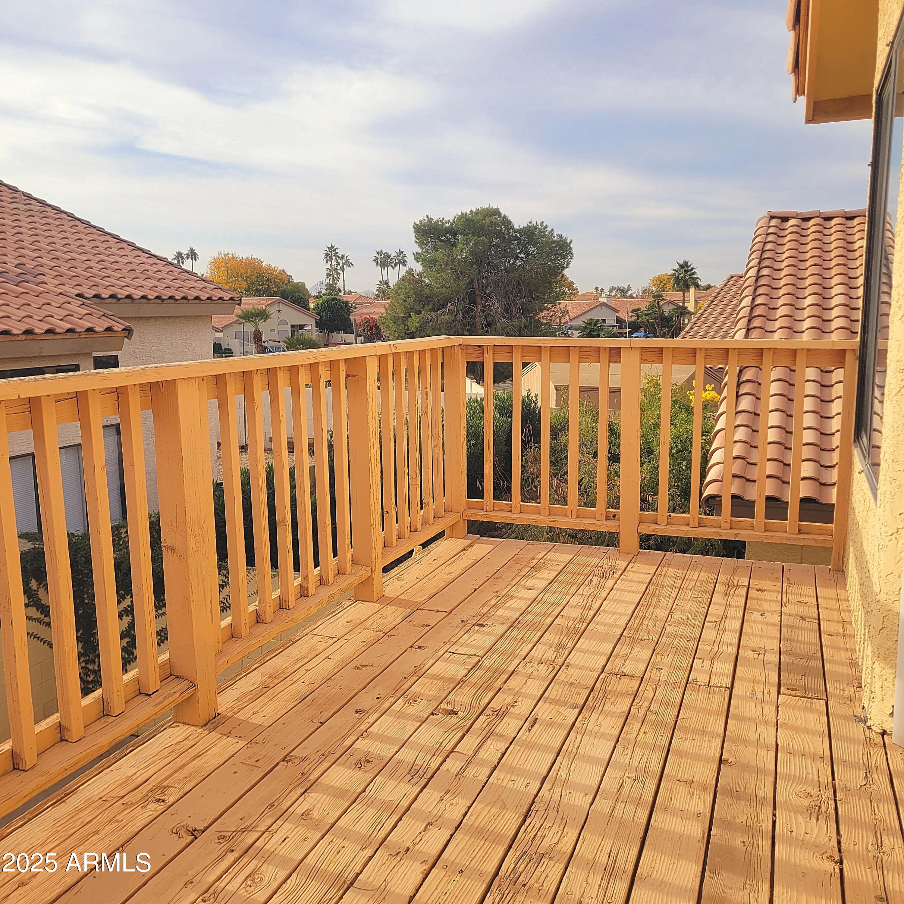 11001 W CRIMSON Lane