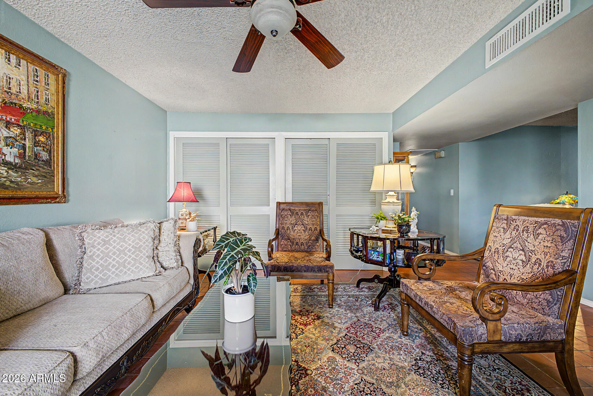 3212 W SAHUARO Drive