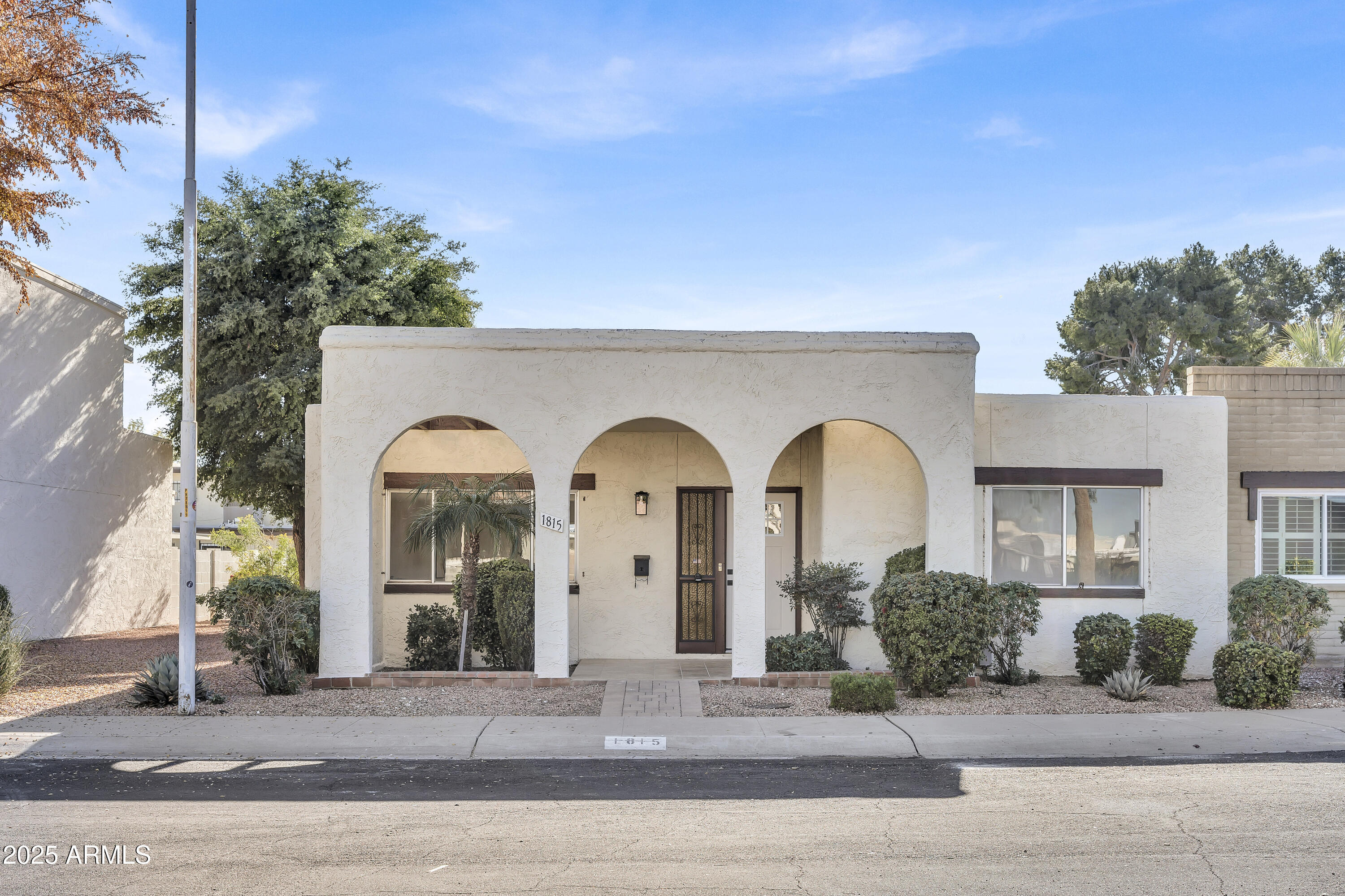 Home Search 1815 W CITRUS Way