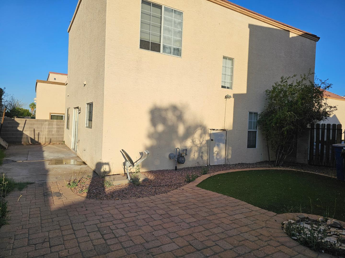 1026 W Libra Drive