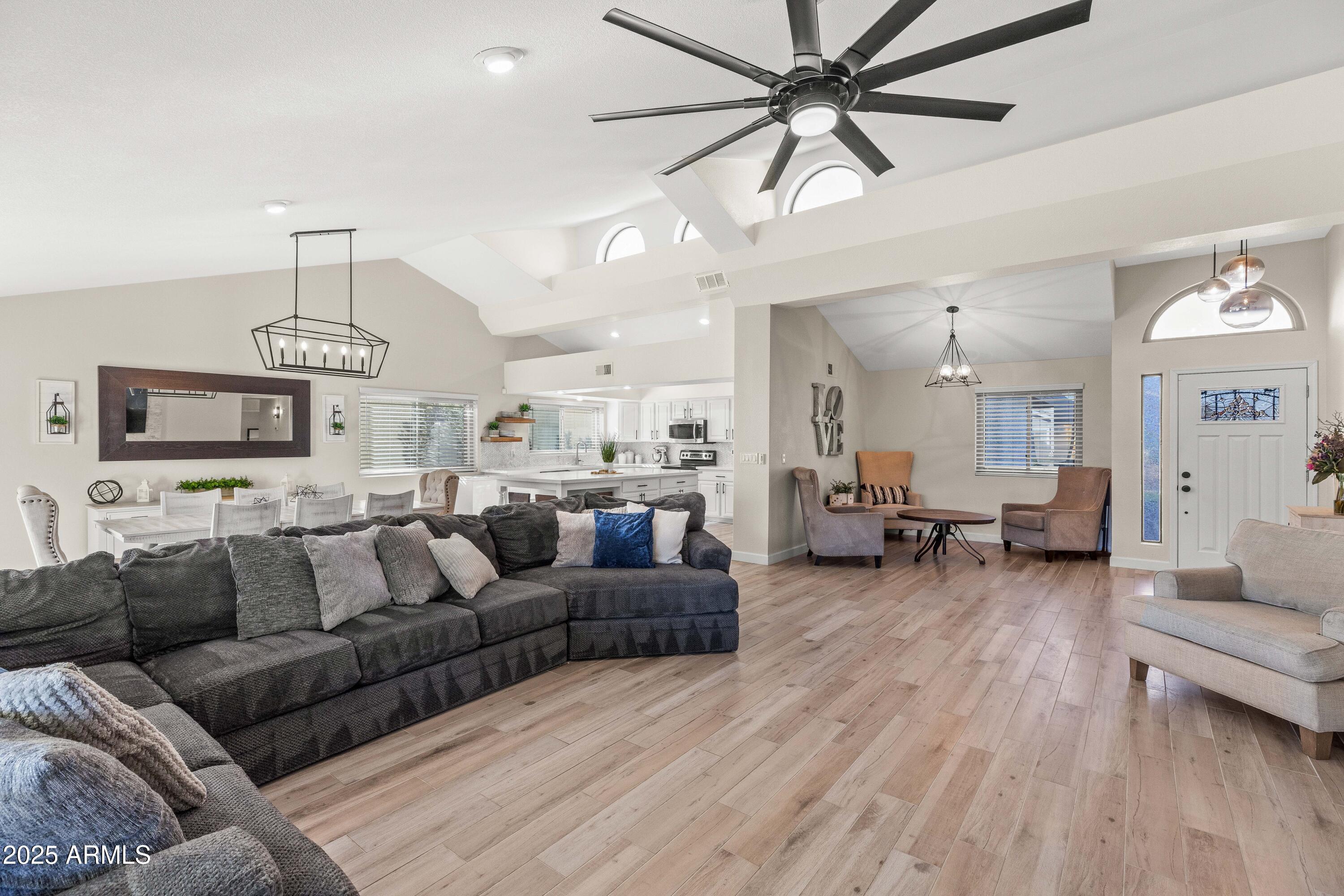 1501 N LESUEUR --