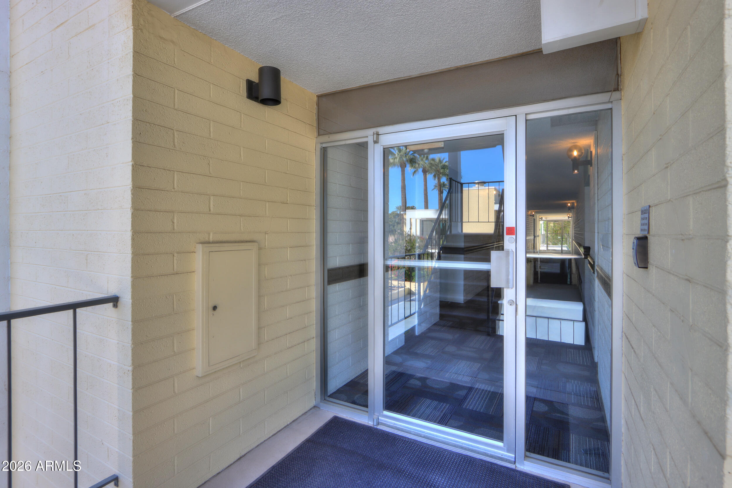 6502 N Central Avenue B203