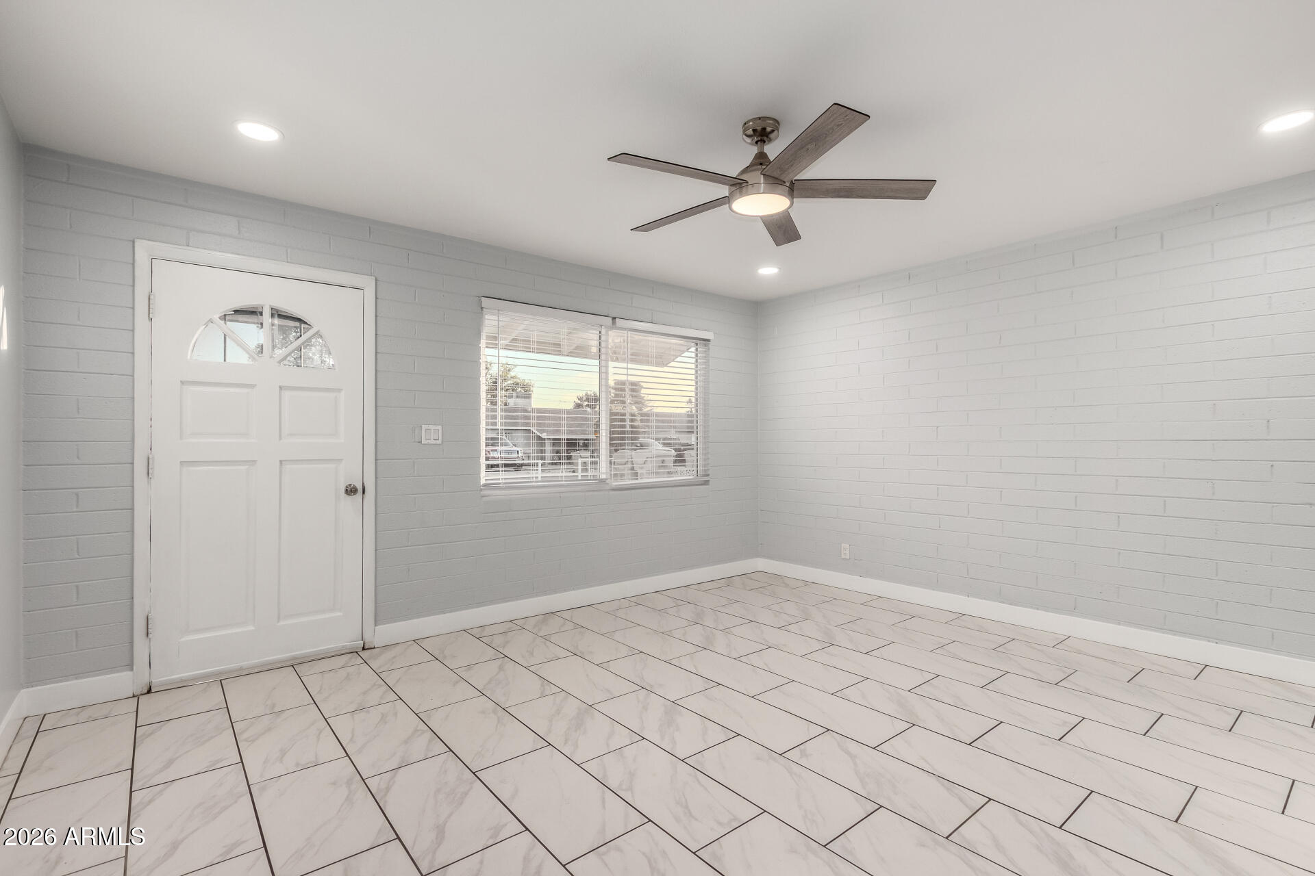 4938 W MCLELLAN Road