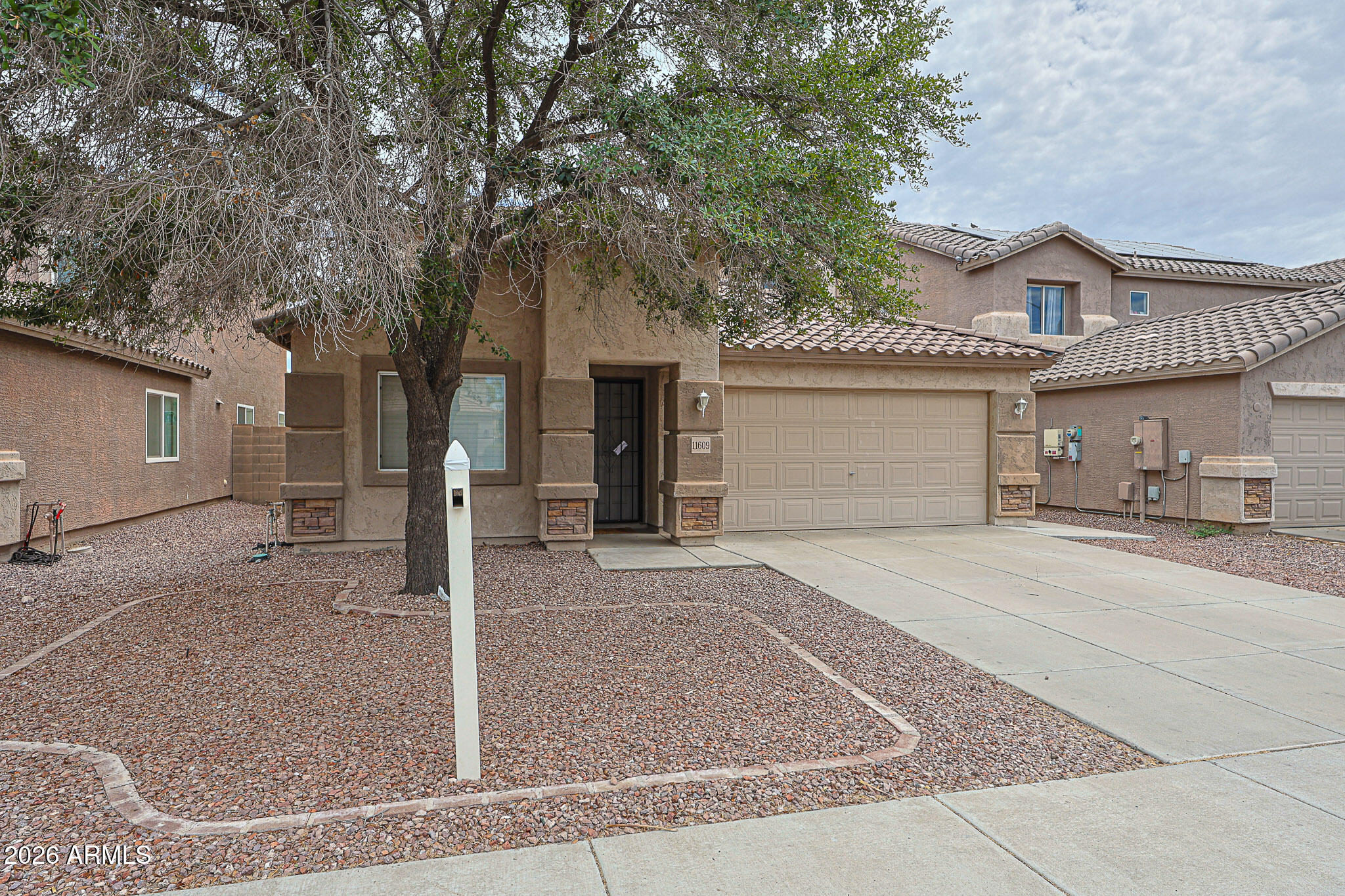 11609 W HACKBARTH Drive