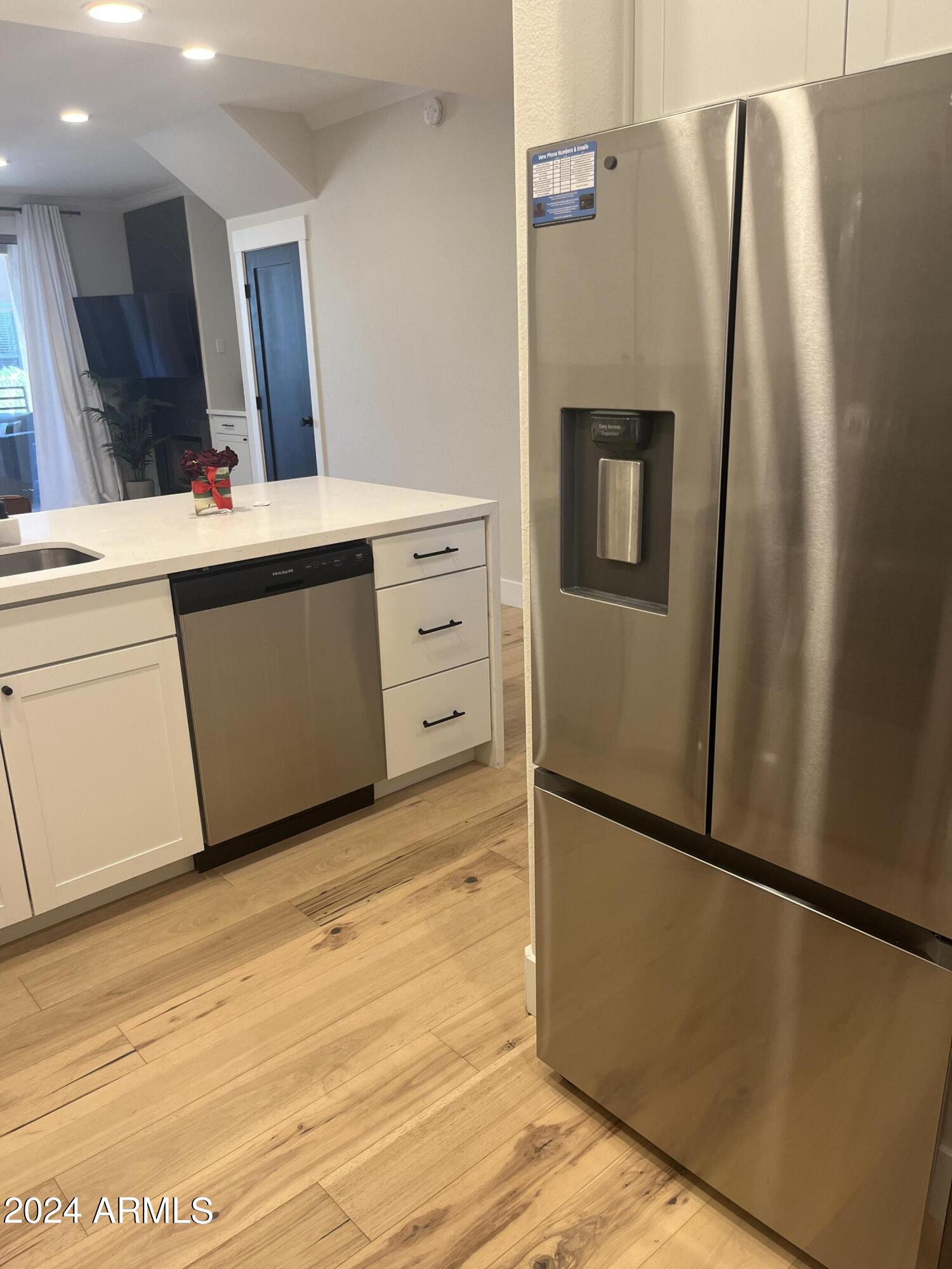 Scottsdale, Arizona 85255, United States, 2 Bedrooms Bedrooms, ,3 BathroomsBathrooms,Residential,Active,50571