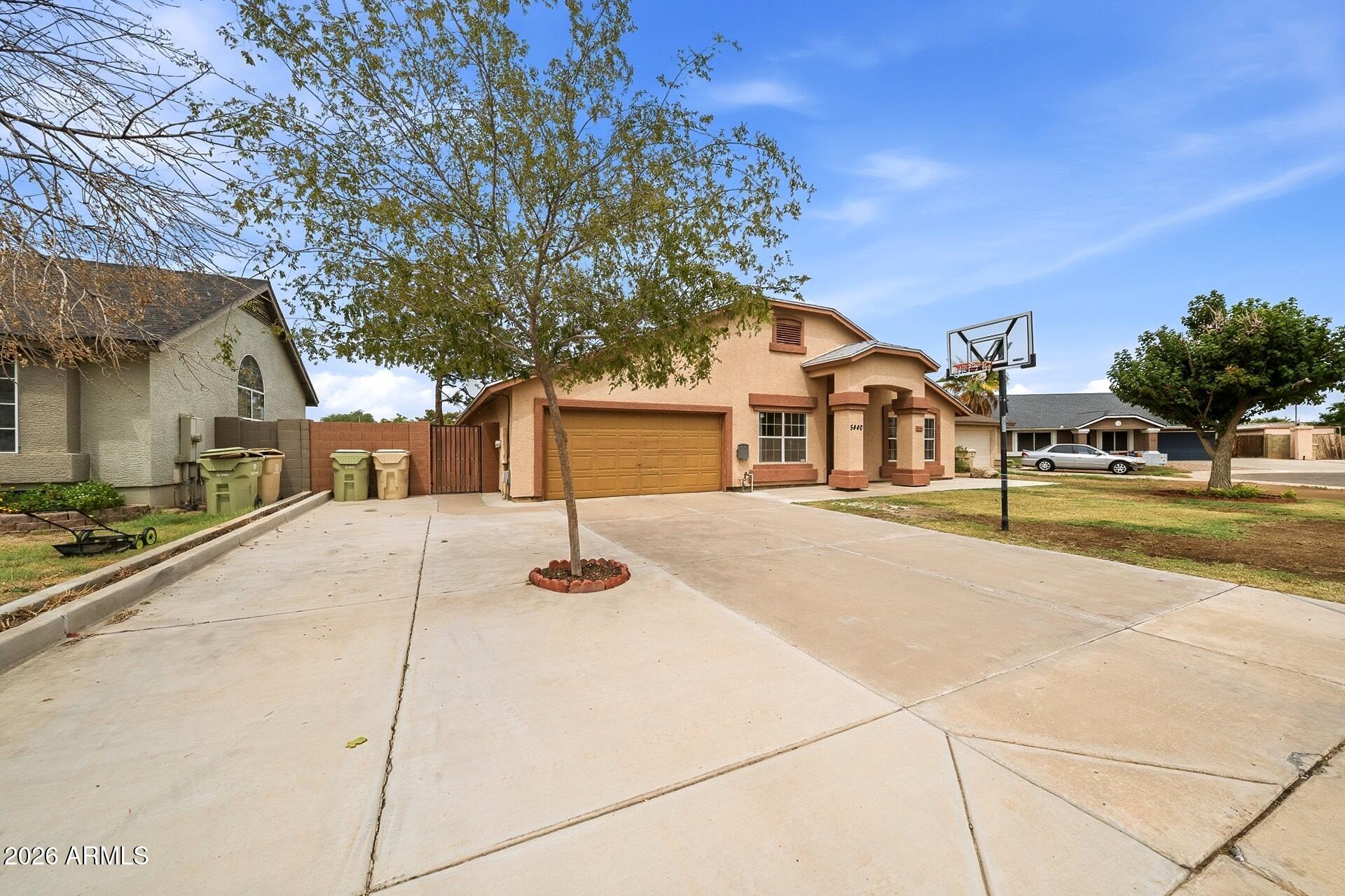 5440 N 80th Lane