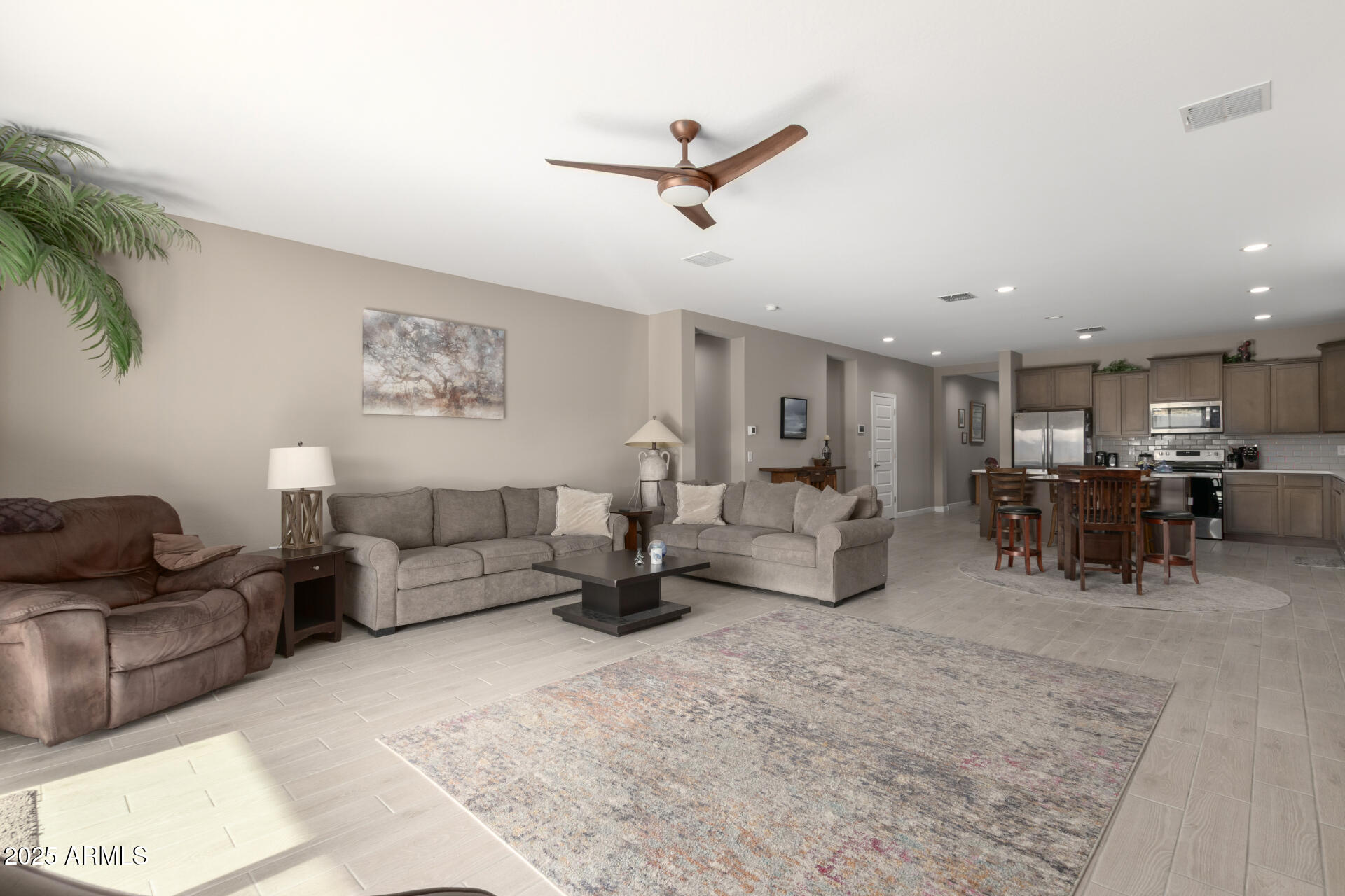 5345 W ALTA MESA Avenue