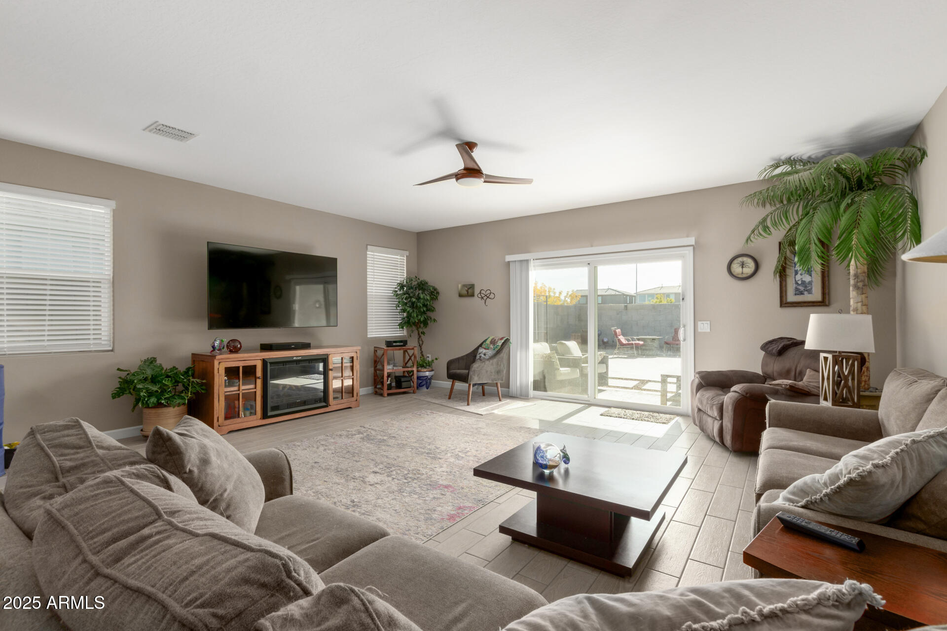 5345 W ALTA MESA Avenue