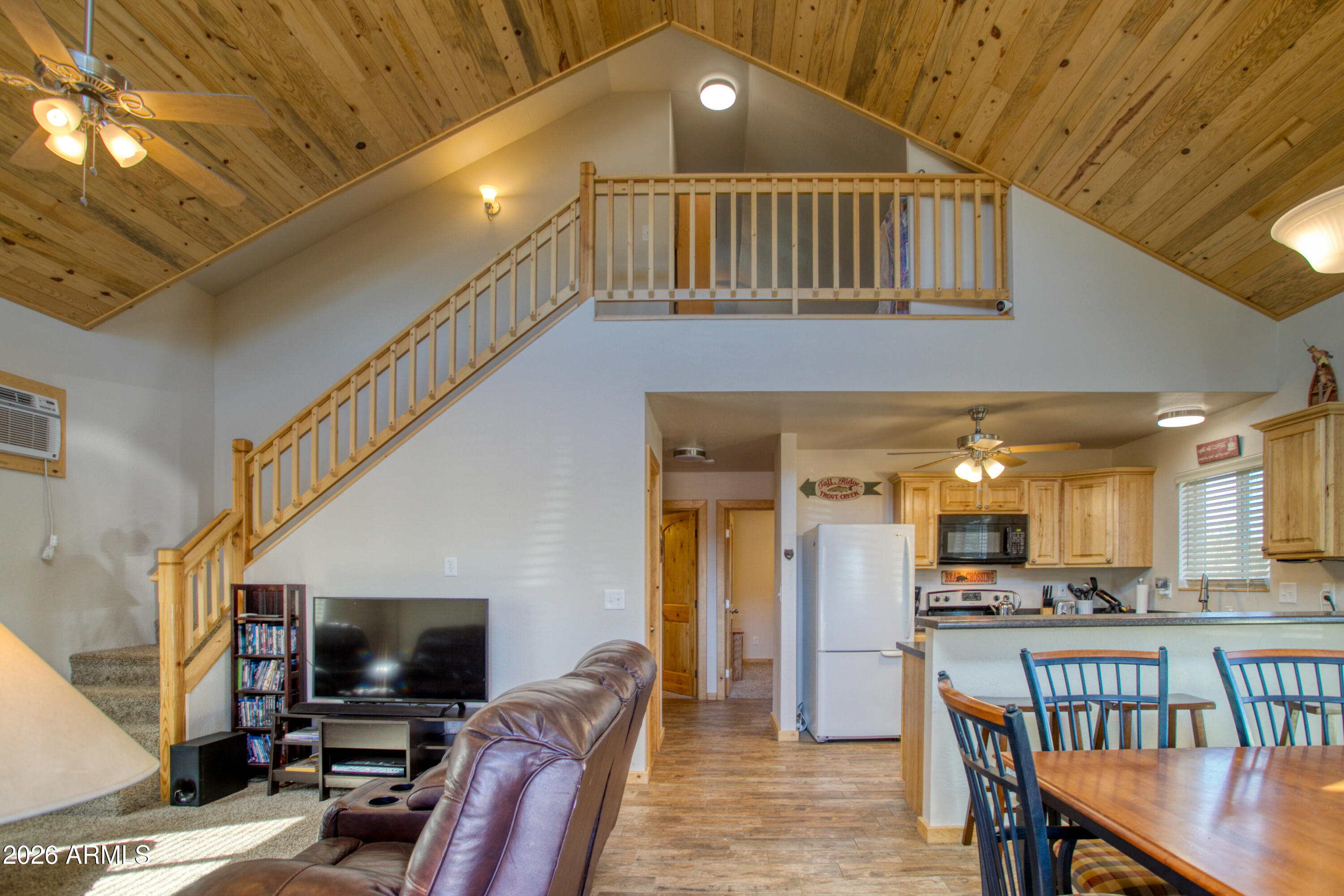 2751 PINE VIEW Court