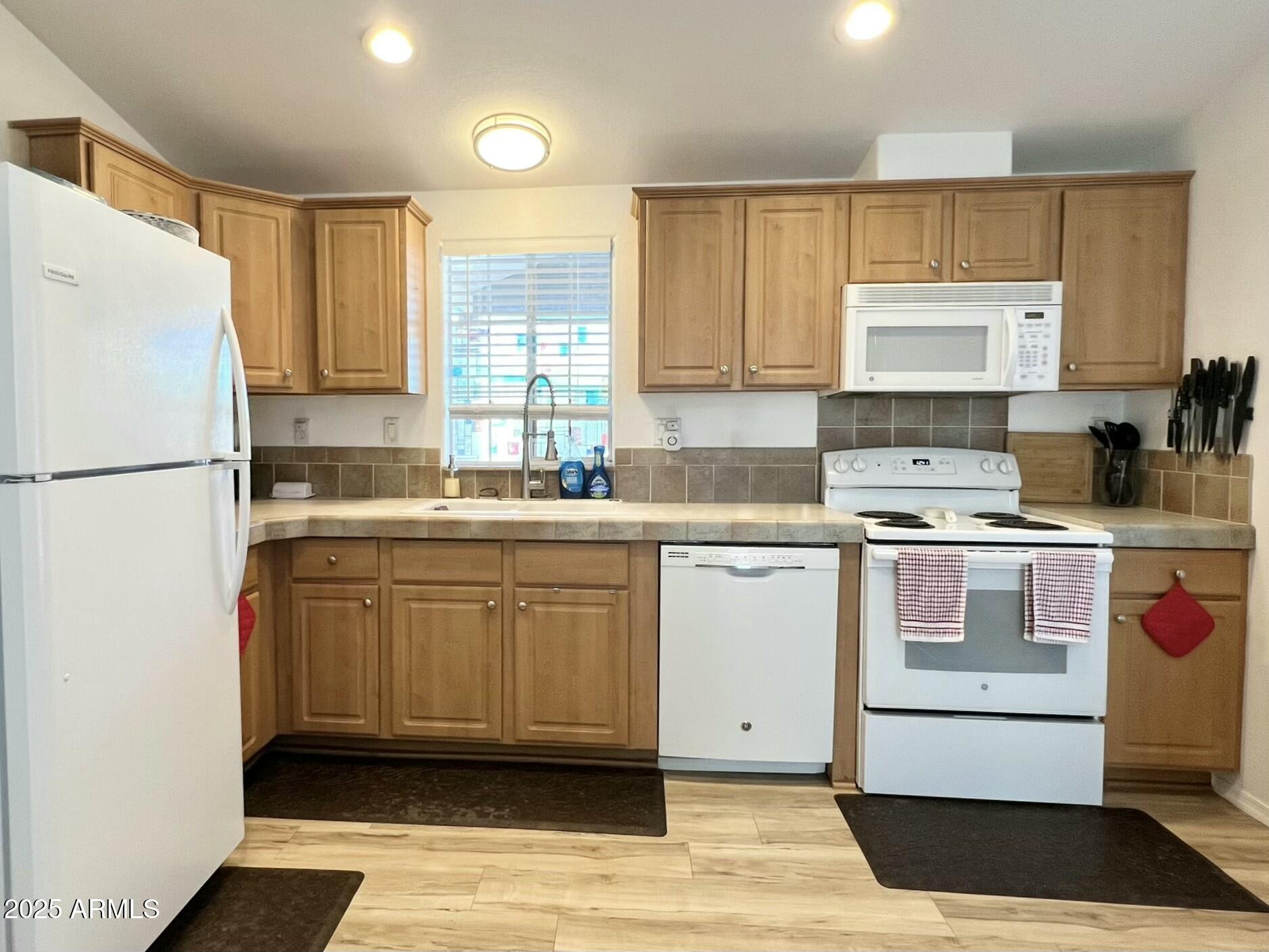 2401 W SOUTHERN Avenue 260