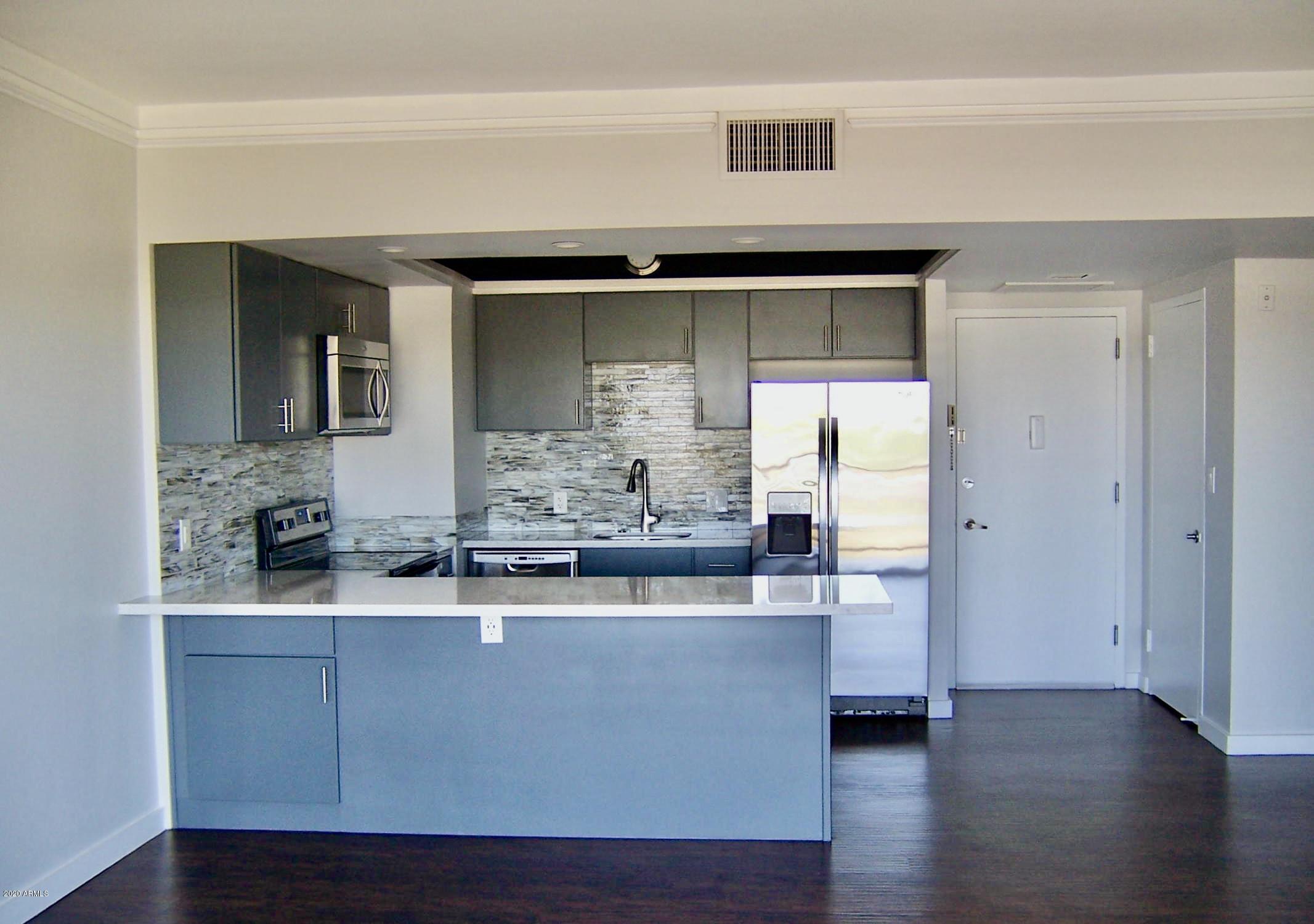 4750 N CENTRAL Avenue N6