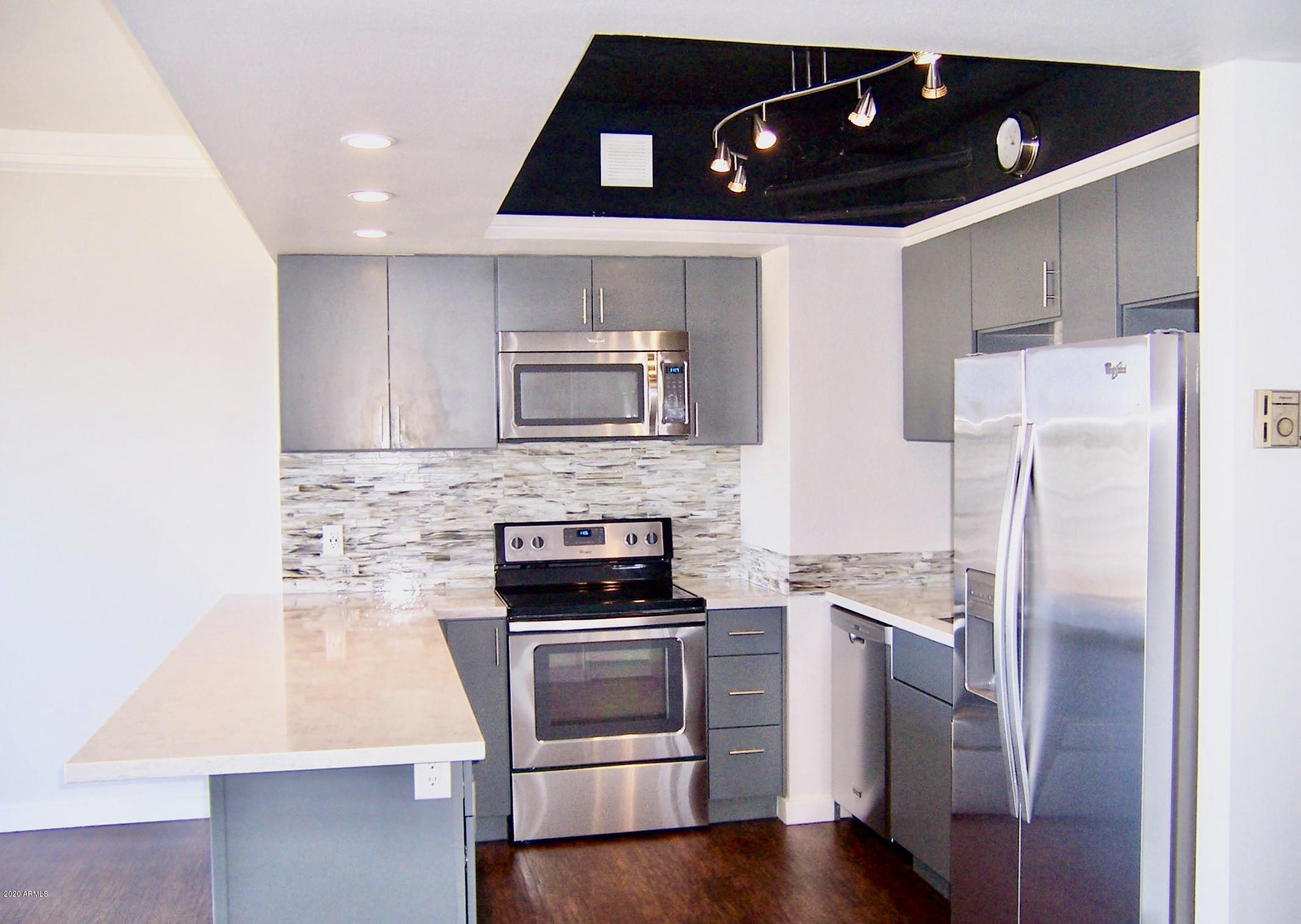 4750 N CENTRAL Avenue N6