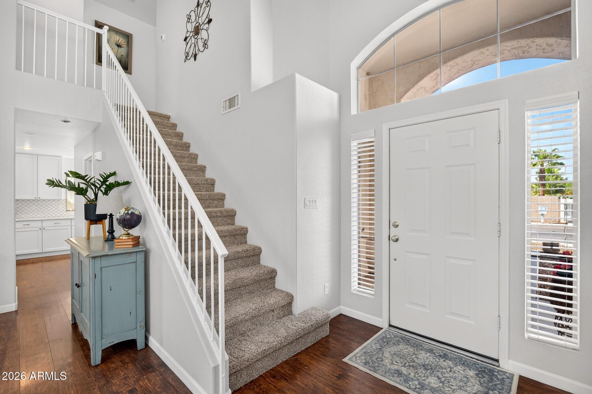 1885 W RAVEN Drive