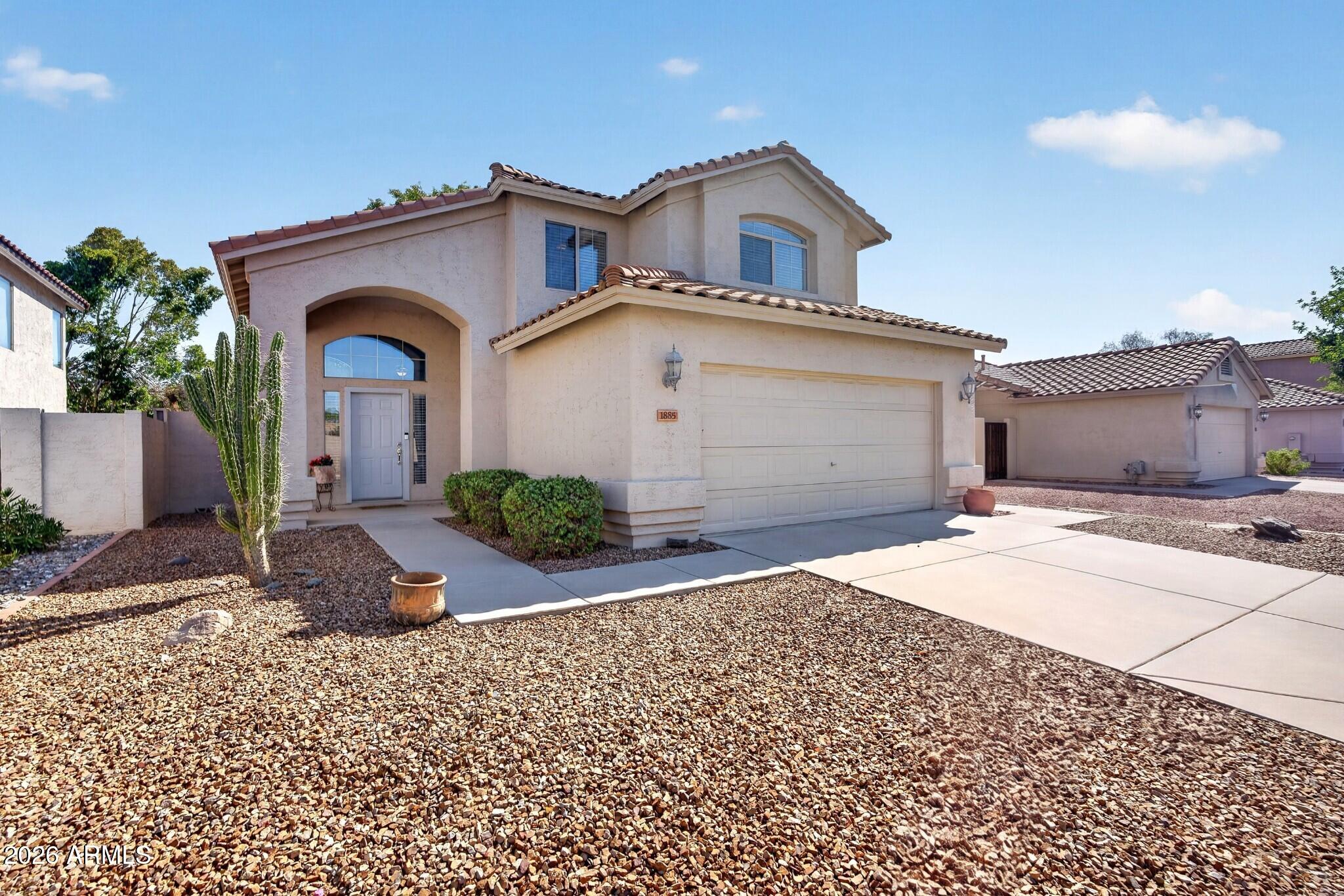 1885 W RAVEN Drive