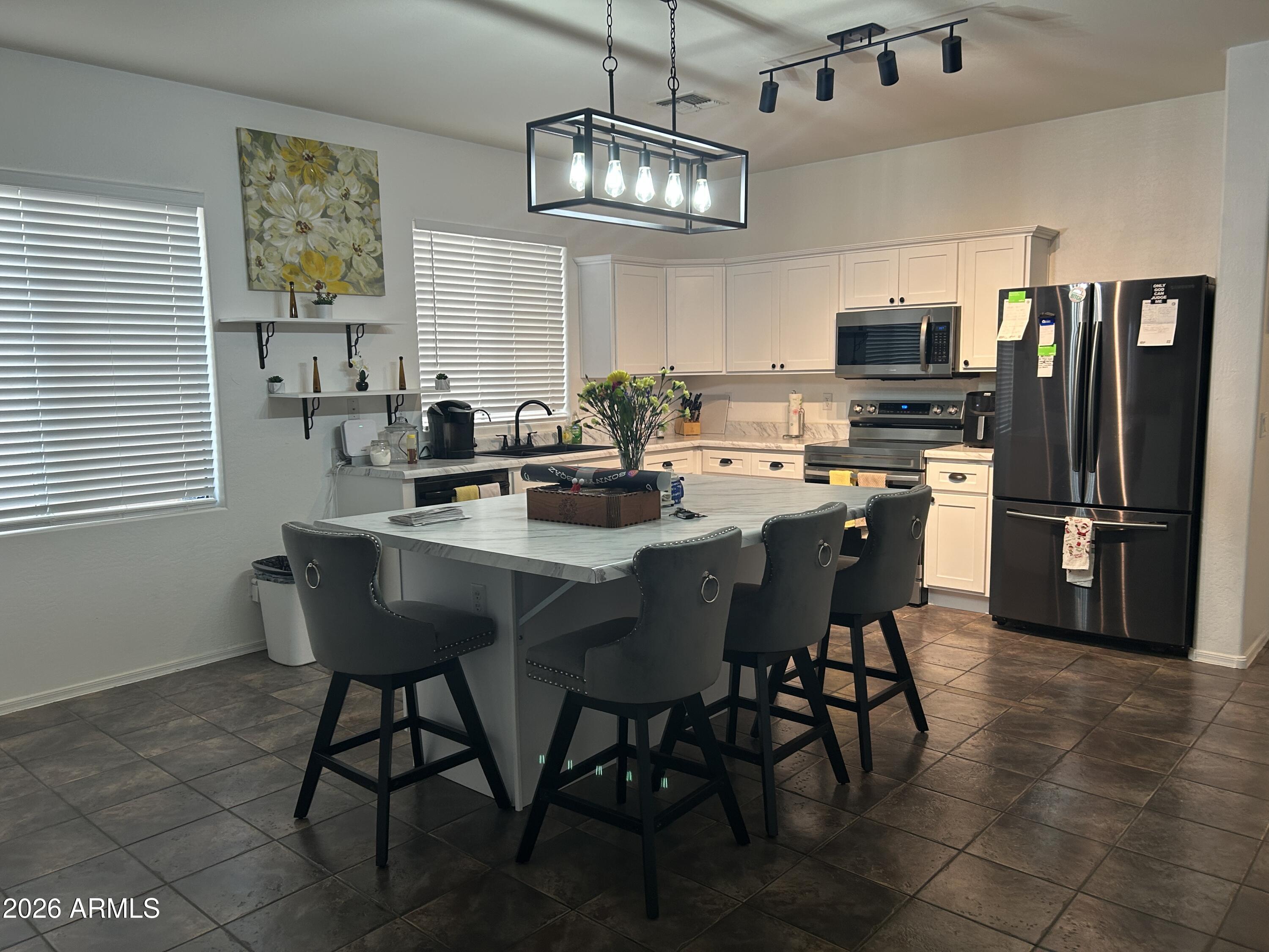 20764 N CARMEN Avenue