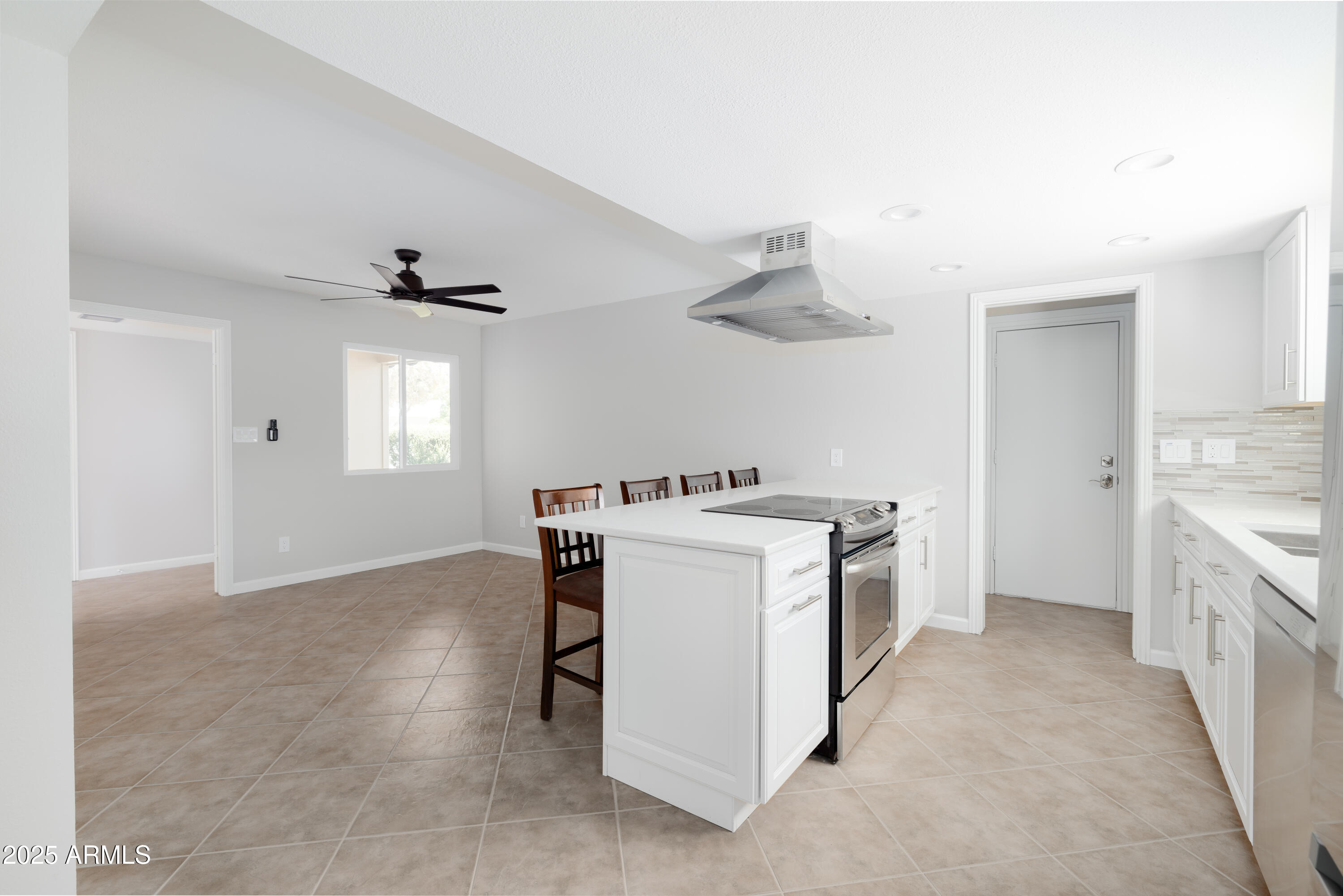8643 E PALO VERDE Drive
