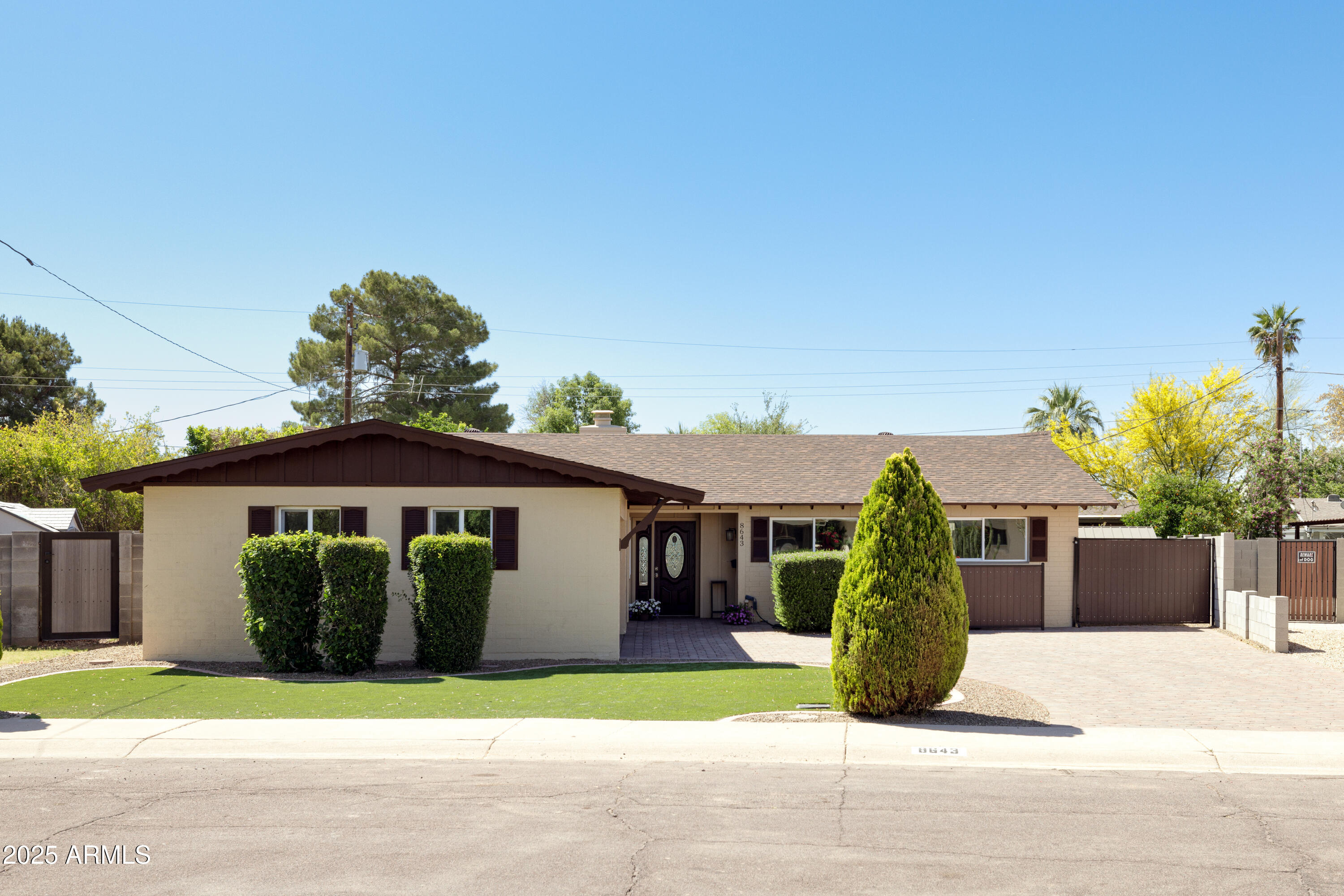 8643 E PALO VERDE Drive
