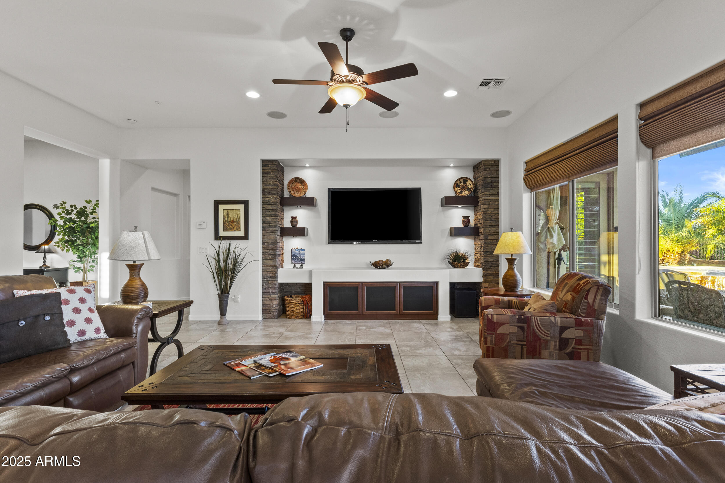 3373 E SPORTS Drive