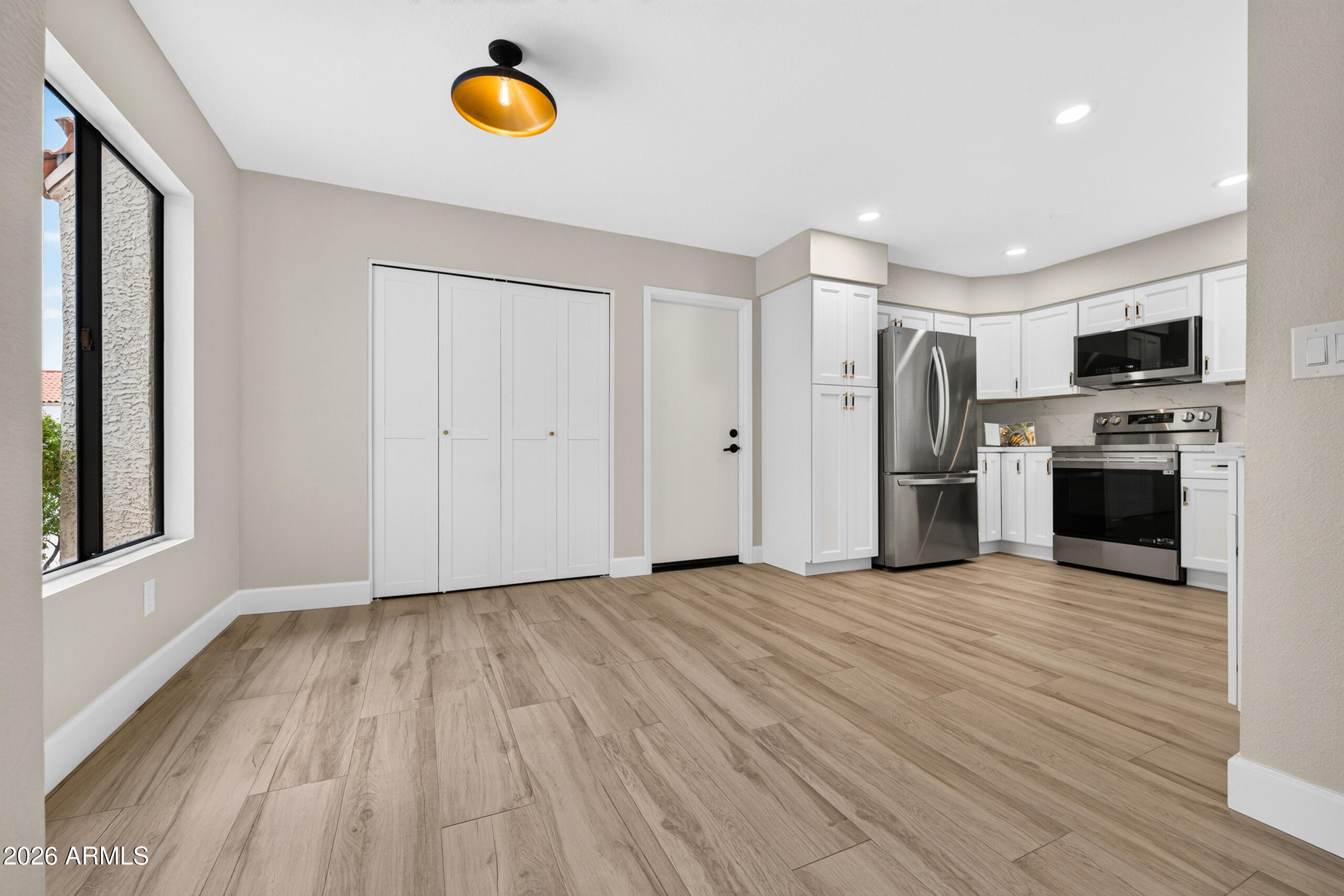 10061 E CALLE DE CIELO Circle