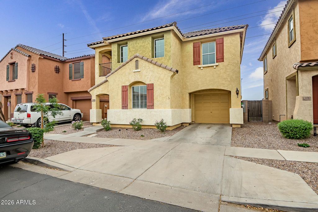 Photo of 2208 N 78th Glen, Phoenix, AZ 85035 (MLS # 7024133)