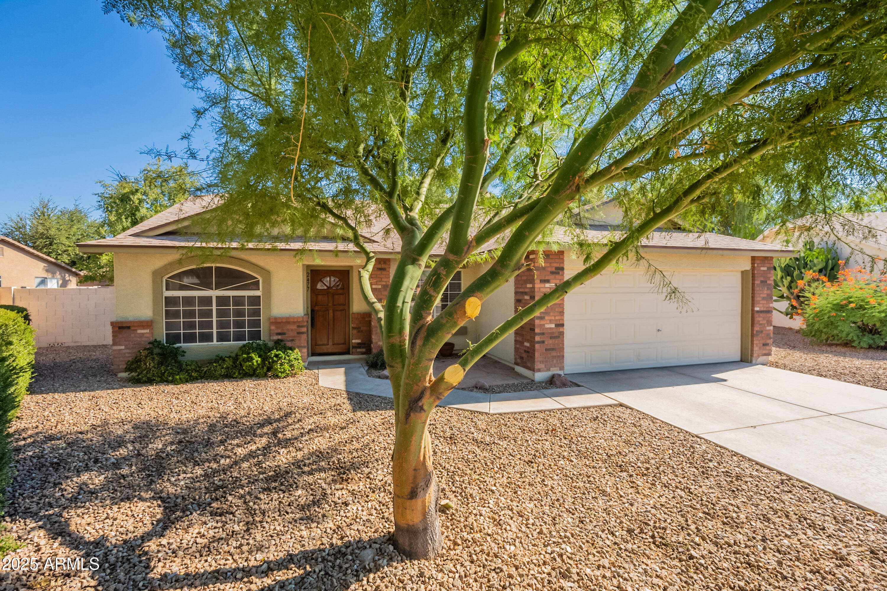 2477 E FLINTLOCK Place