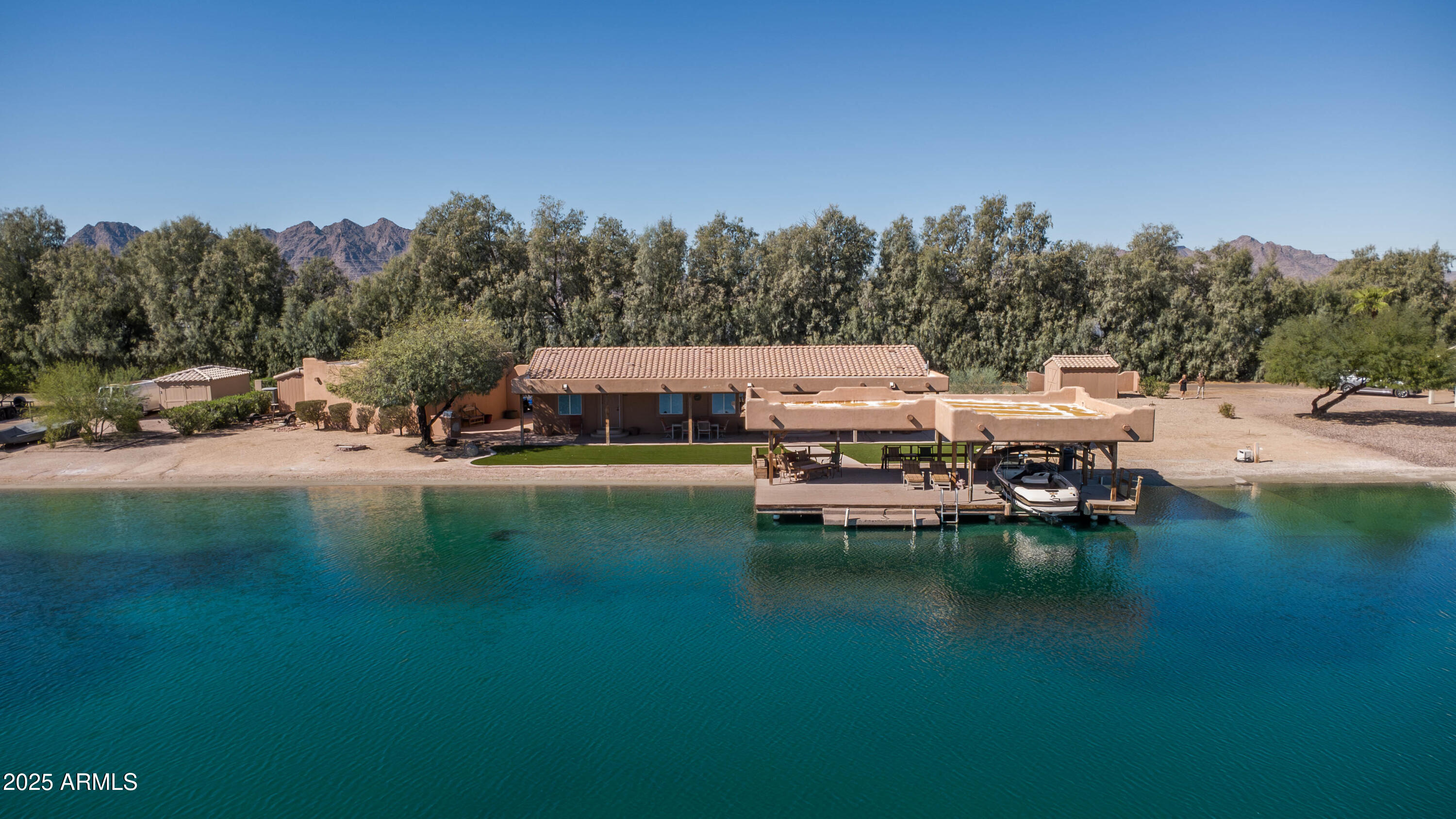 36444 S US HIGHWAY 85 -- 4