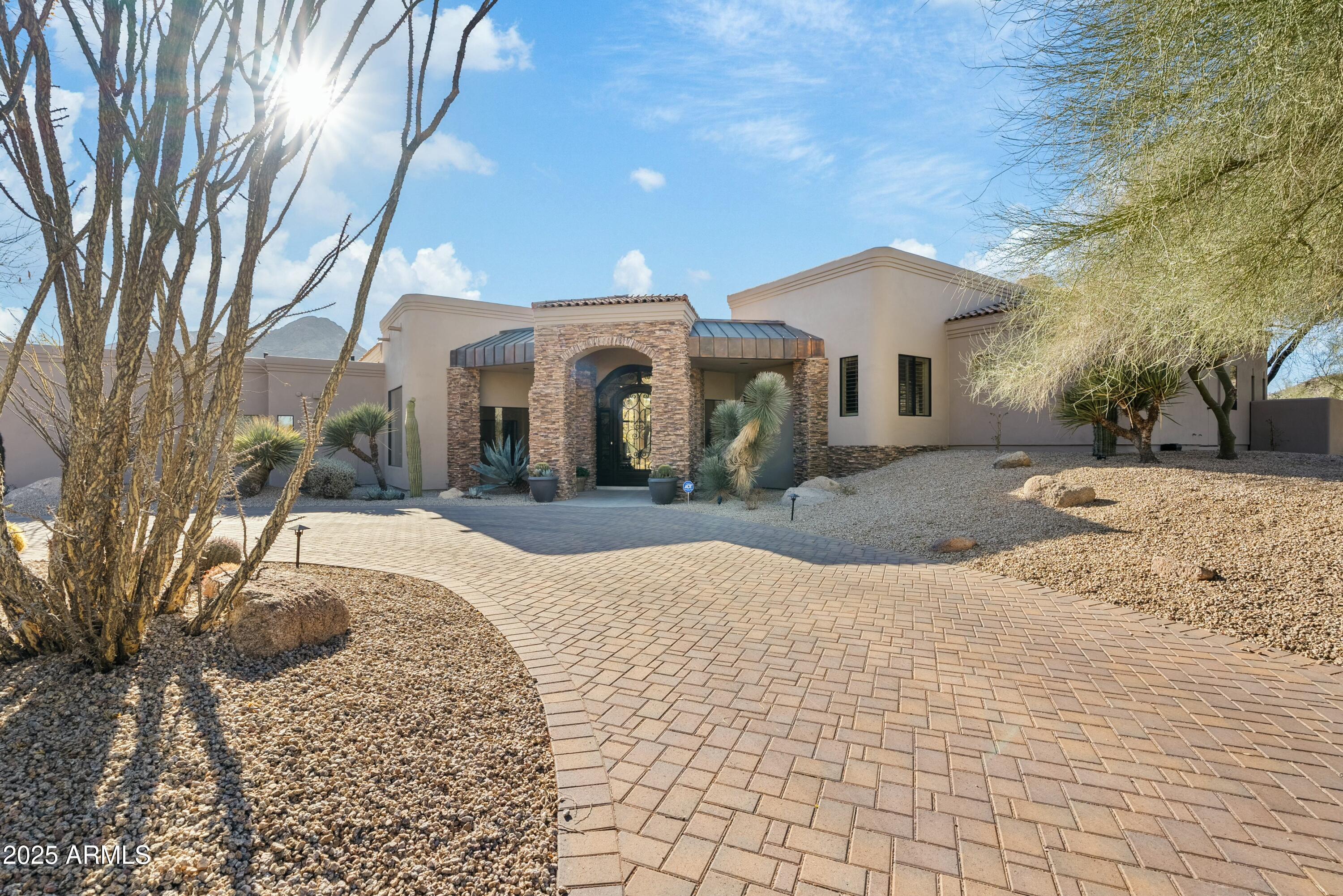 10801 E HAPPY VALLEY Road 27