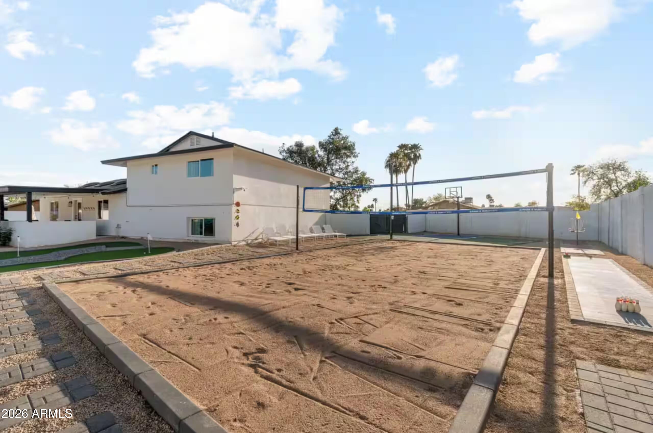 5130 E VOLTAIRE Avenue
