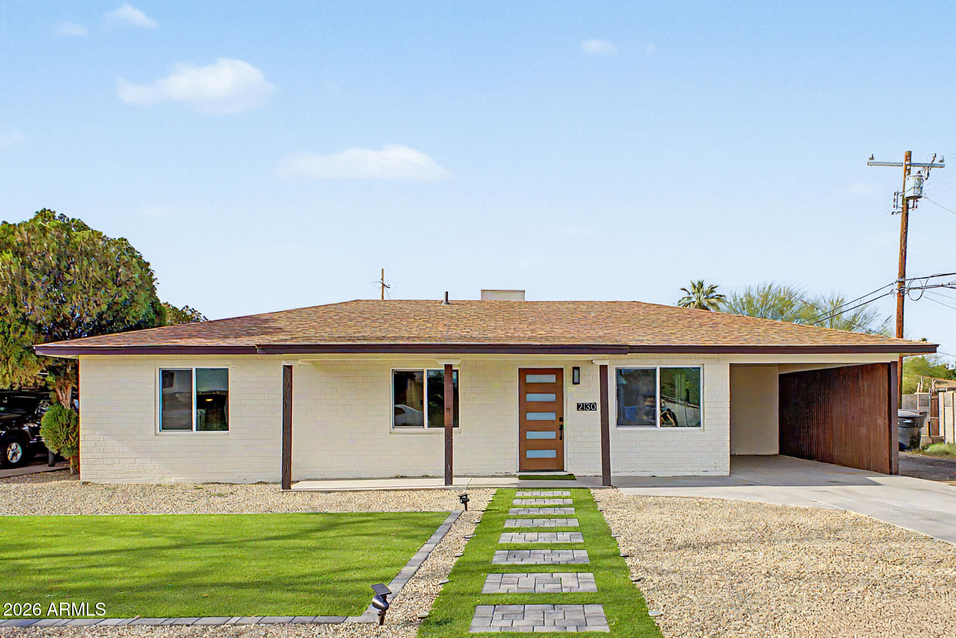 2130 W WELDON Avenue