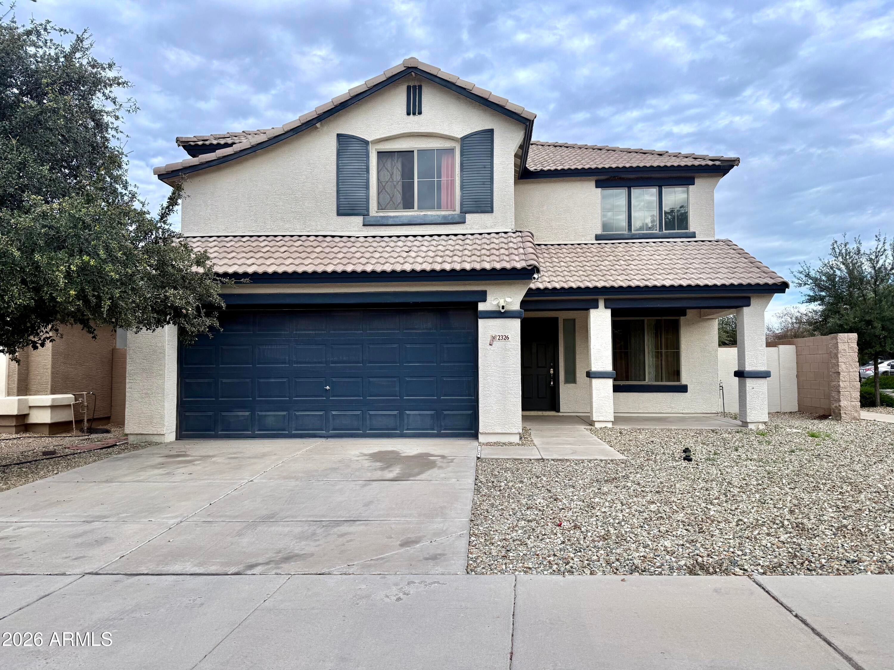 2326 W GABY Road