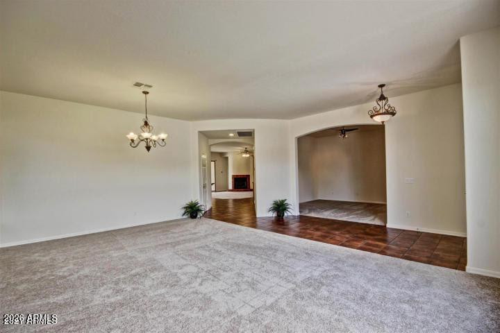 1021 W Horseshoe Avenue