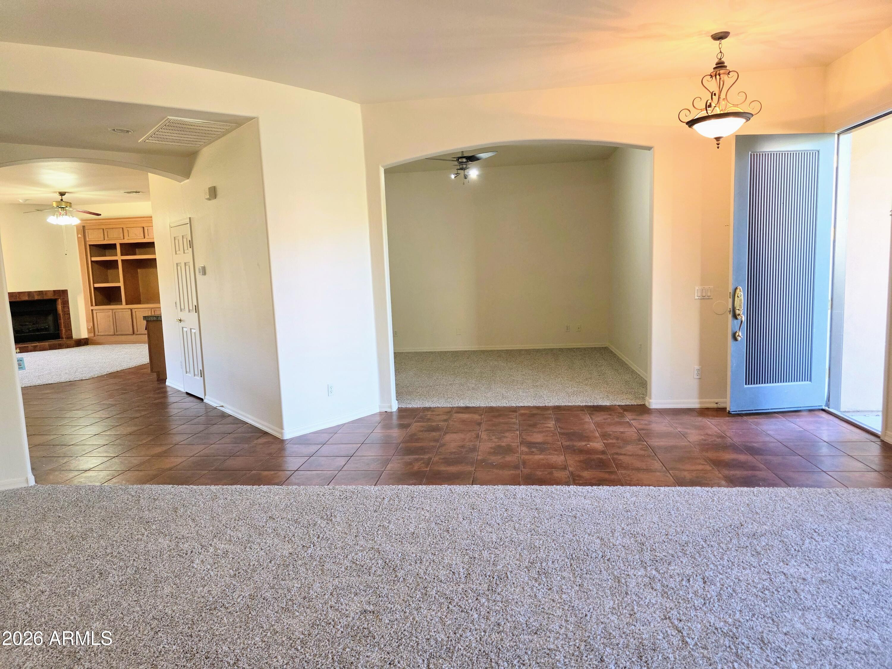 1021 W Horseshoe Avenue