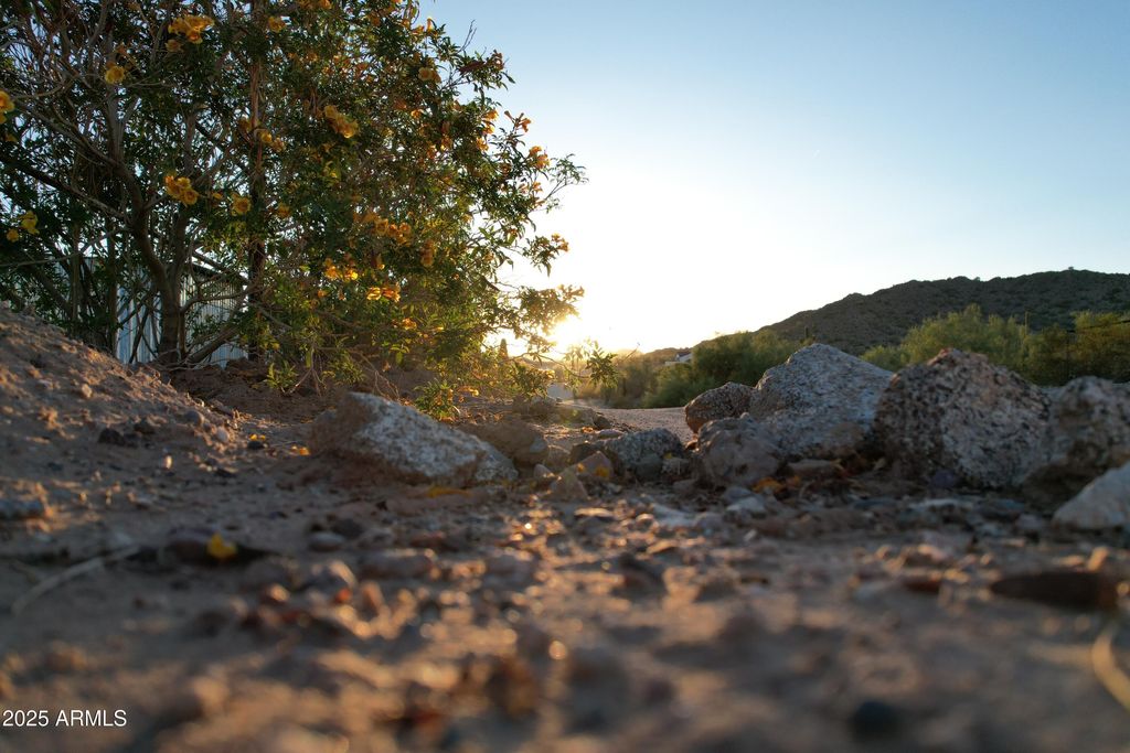 Photo of 0 W Hooper Trail #-, San Tan Valley, AZ 85143 (MLS # 6921387)