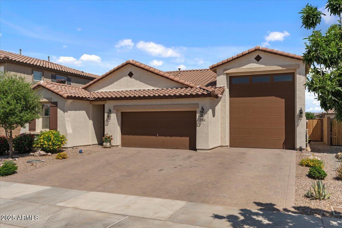 22912 E Domingo Road