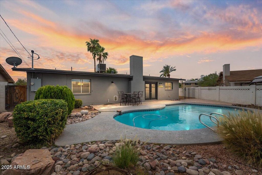 Photo of 1102 E Redondo Circle, Tempe, AZ 85282 (MLS # 6916594)