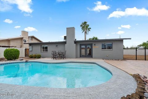 1102 E REDONDO Circle Tempe AZ 85282