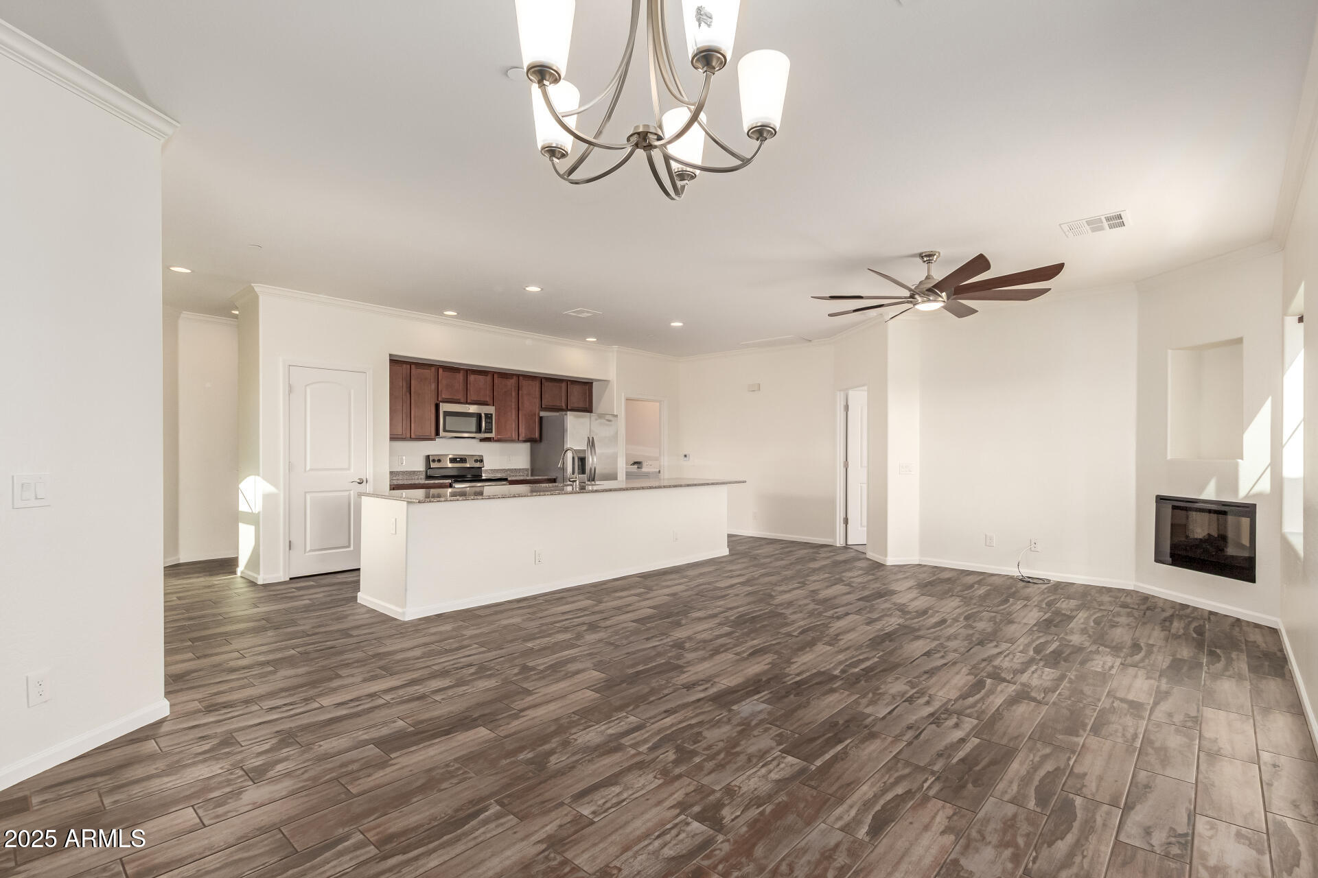 900 S CANAL Drive 238