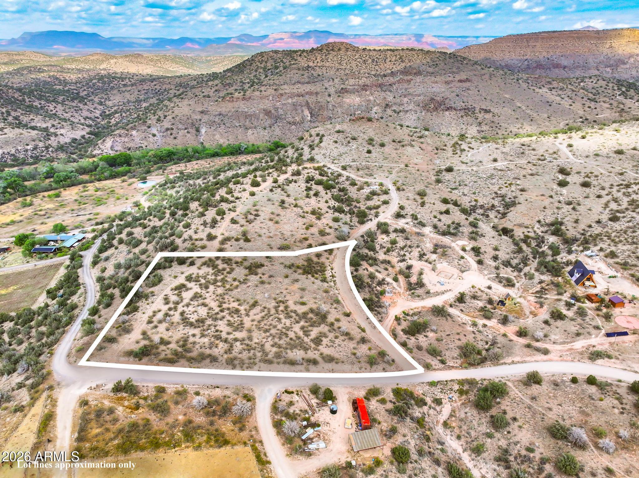 00 N Dancing Apache Road -