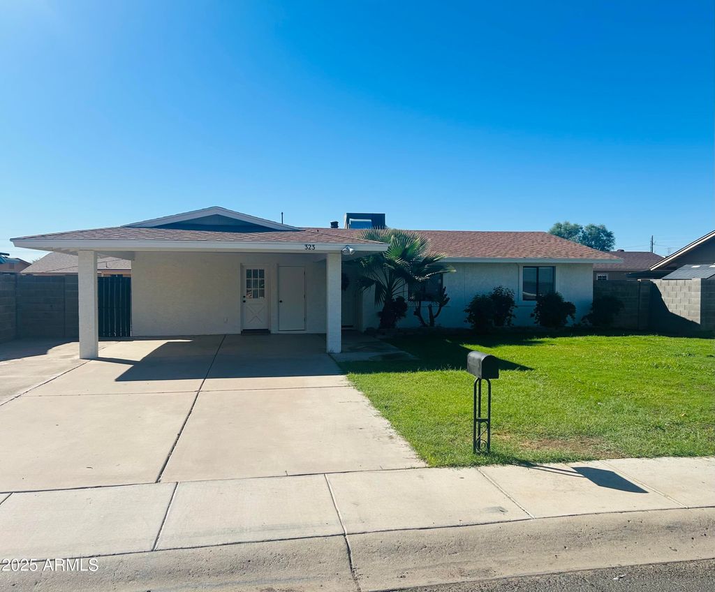 Photo of 323 W Olive Avenue, Gilbert, AZ 85233 (MLS # 6923706)