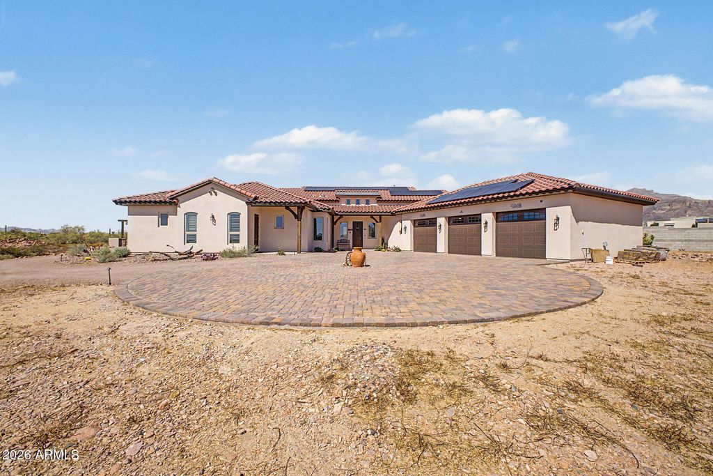 Photo of 6519 E Southern Avenue, Apache Junction, AZ 85119 (MLS # 7018563)