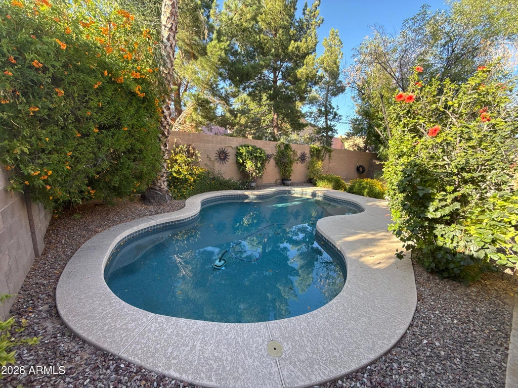 Photo of 6738 W Wahalla Lane, Glendale, AZ 85308 (MLS # 7042620)