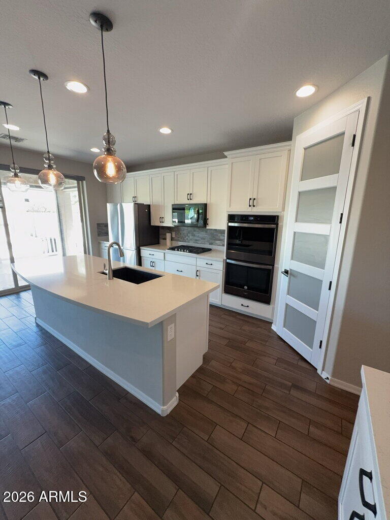 5525 N 187TH Lane