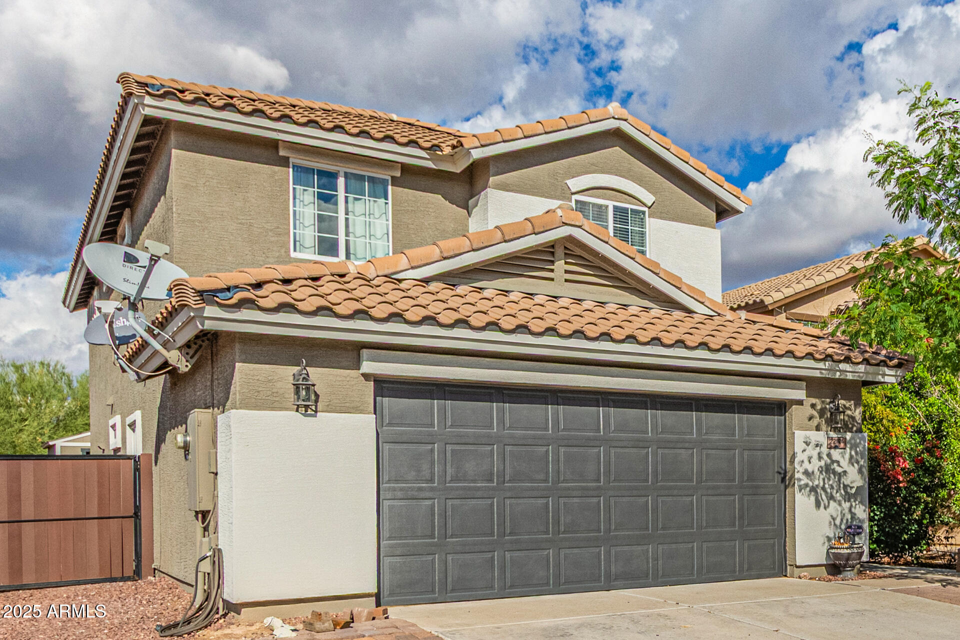 22194 W HADLEY Street