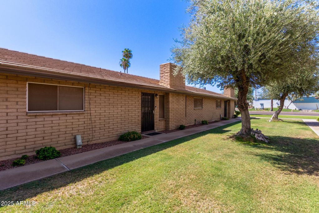 Photo of 2015 E Southern Avenue #2, Tempe, AZ 85282 (MLS # 6904921)