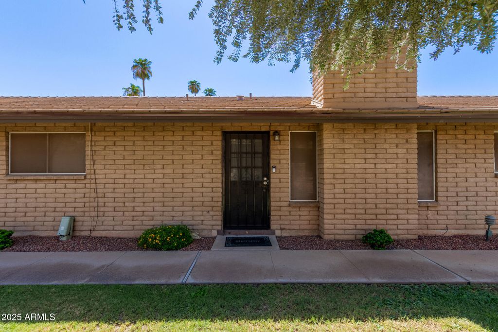 Photo of 2015 E Southern Avenue #2, Tempe, AZ 85282 (MLS # 6904921)