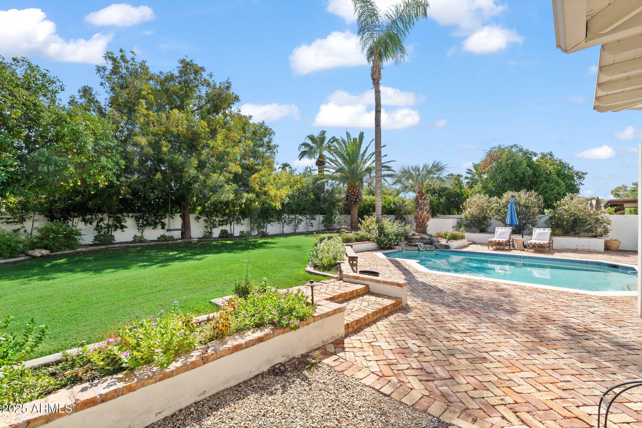 8107 E DEL CUARZO Drive